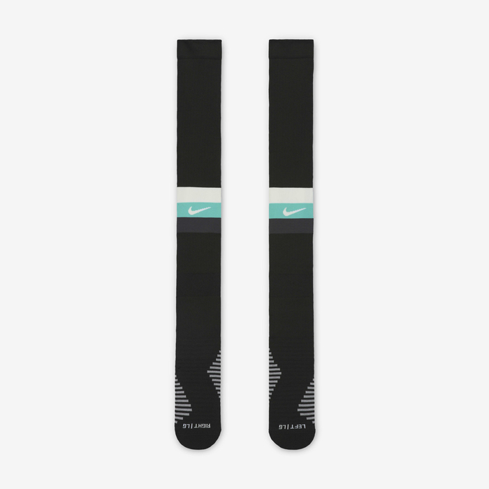 Liverpool F.C. Strike Home/Away image number 1 Liverpool F.C. Strike Home/Away image number 1