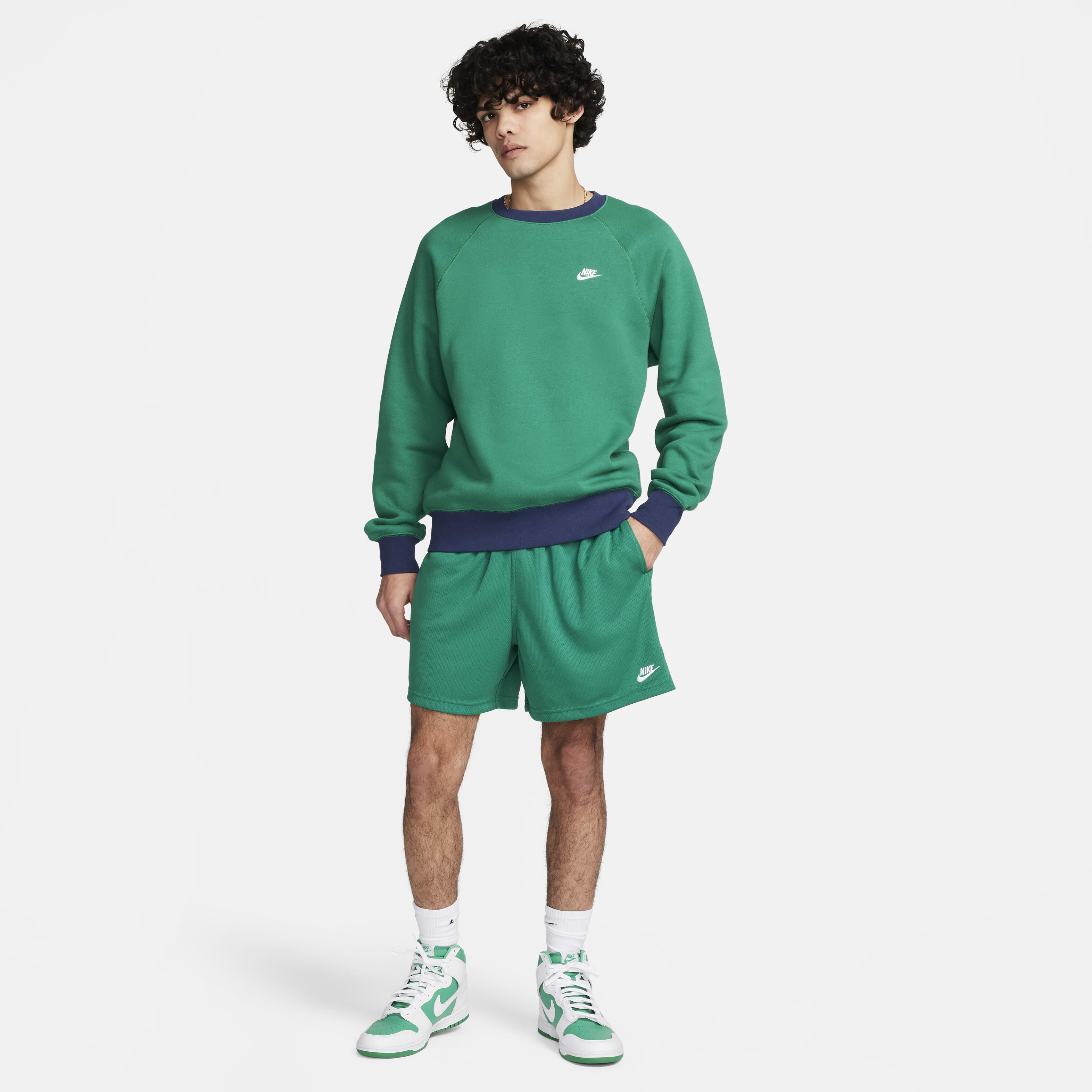 Nike Club Fleece image number 4