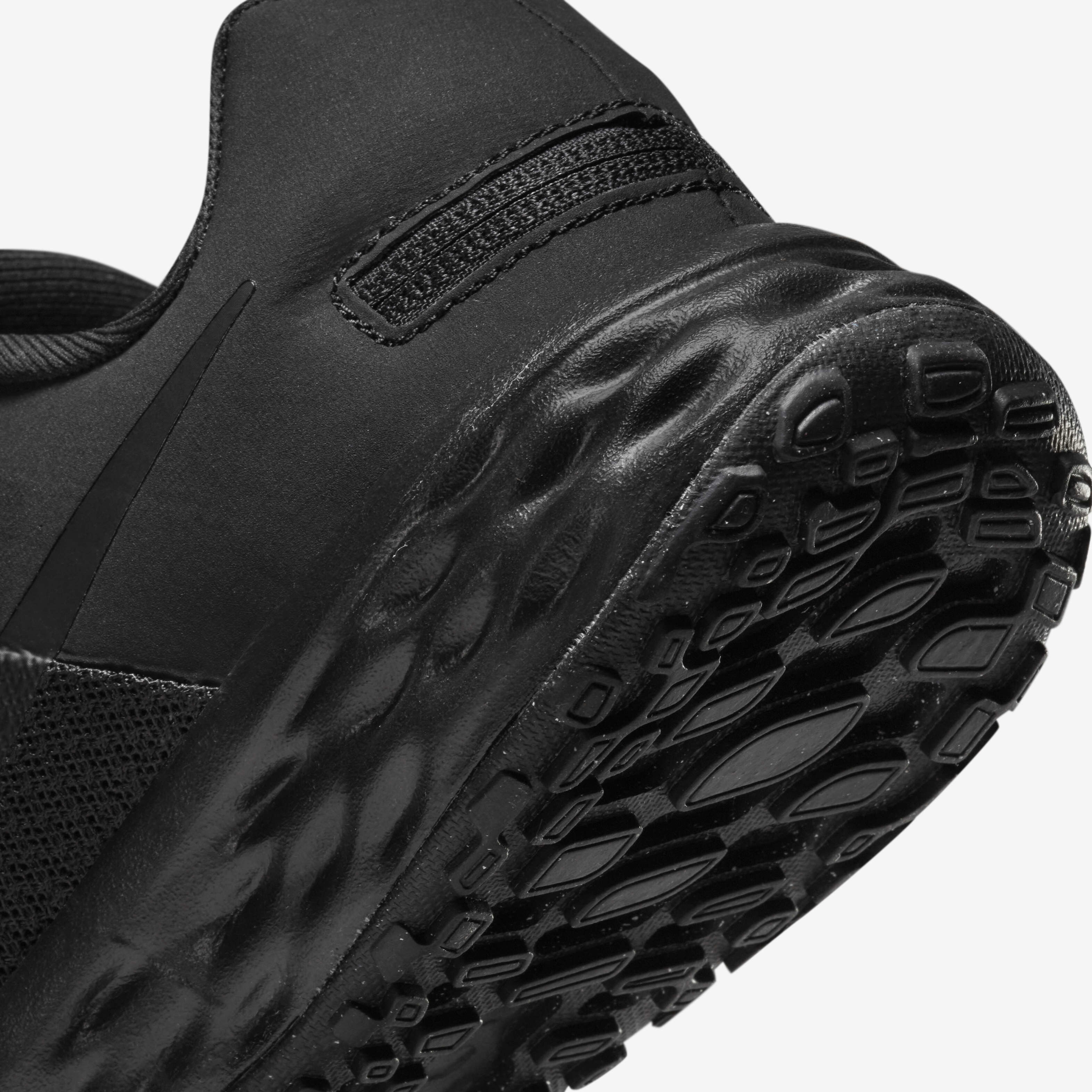 Nike Revolution 6 FlyEase image number 7