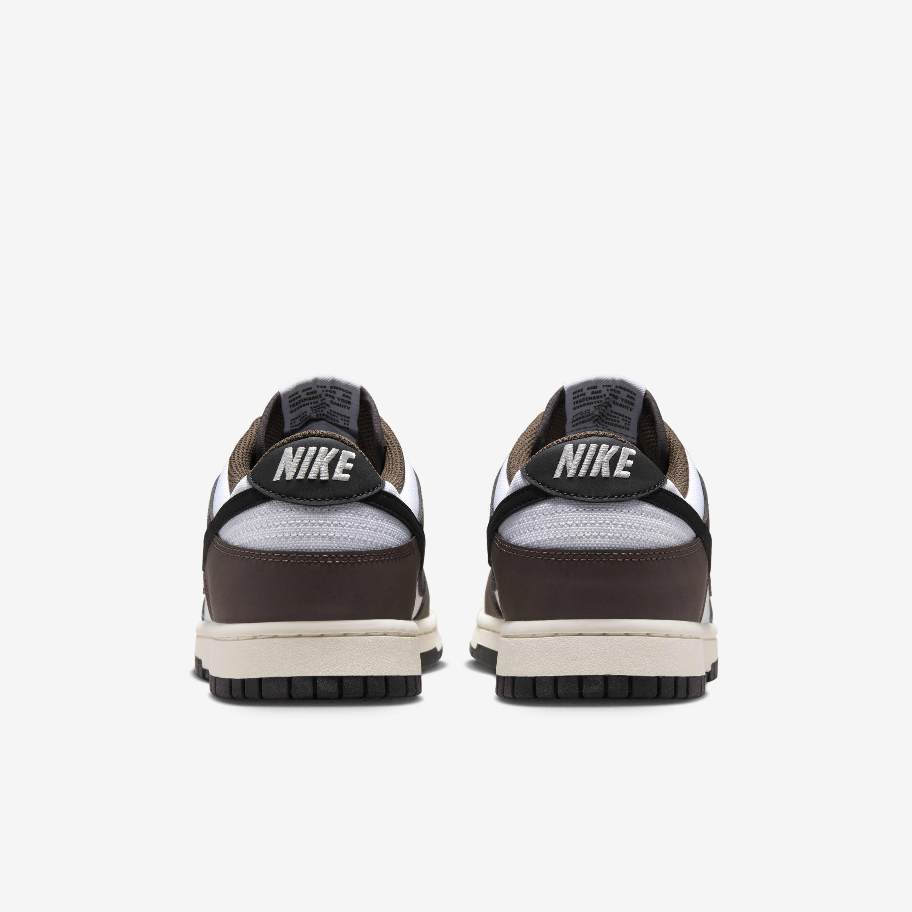 End nike dunks lux low 2025