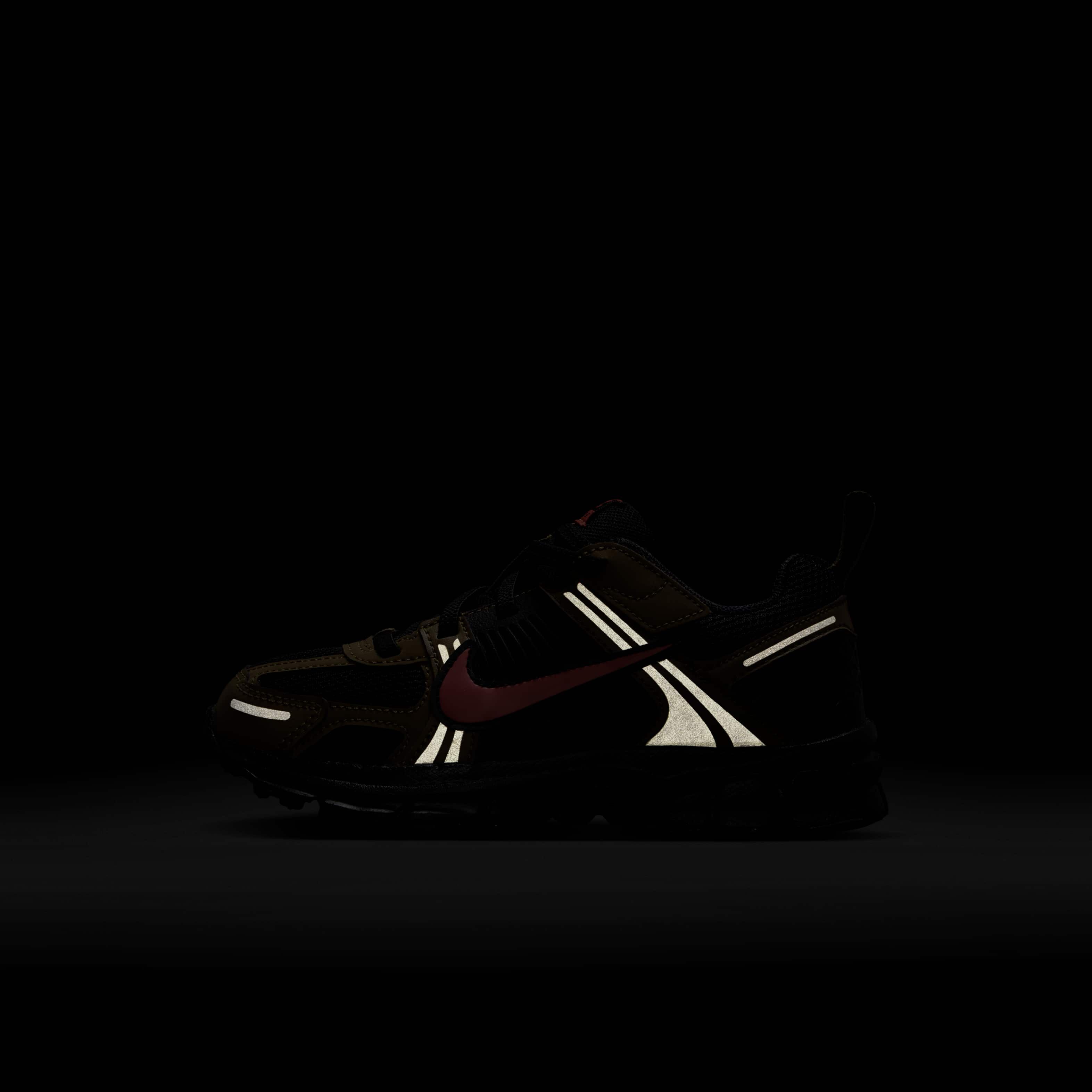 Nike Vomero 5 image number 8