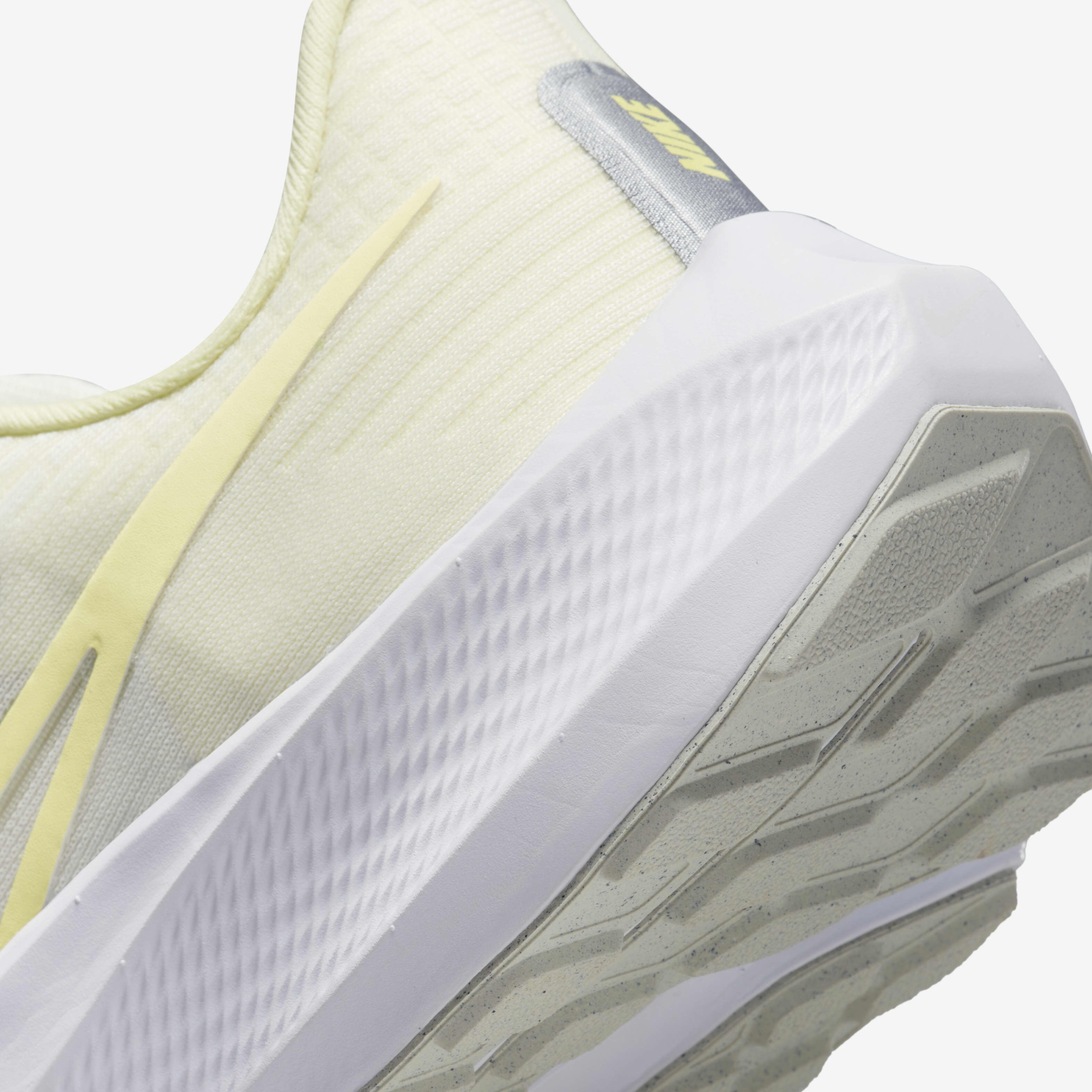 Nike Pegasus 39 image number 7