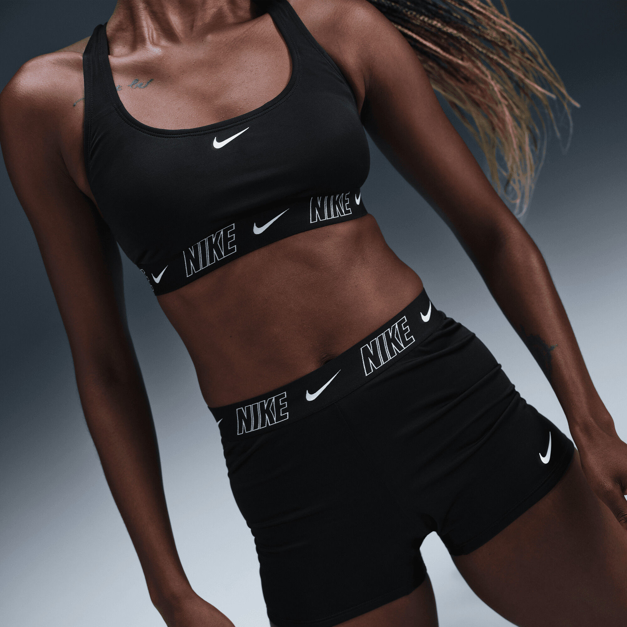 نايكي سويم فيوجين لوجو تيب image number 3