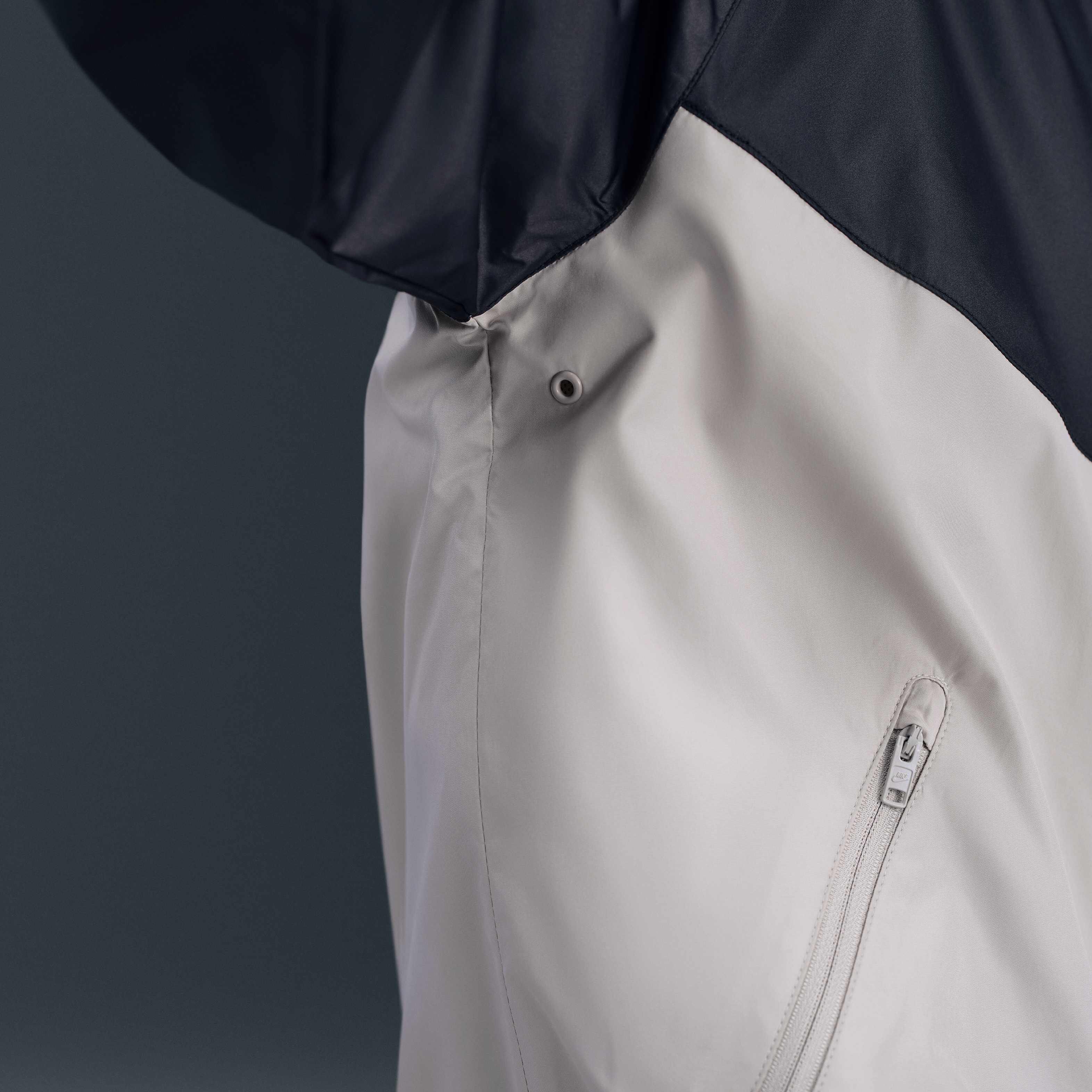 Nike Windrunner image number 5