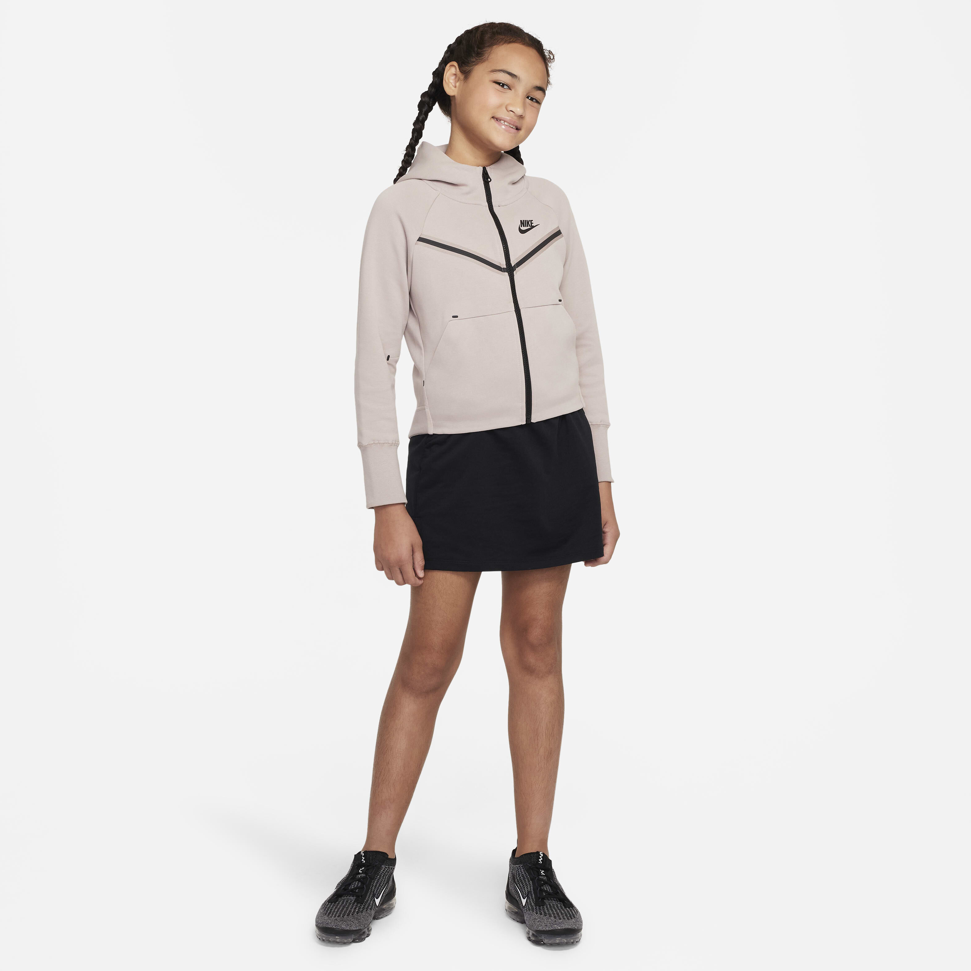 Buy Nike Sportswear Tech Fleece Older Kids' (Girls') Full-Zip Hoodie -  Diffused Taupe/Black | Nike UAE Official