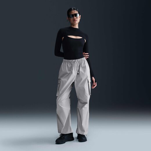 نايكي سبورتسوير ستريت