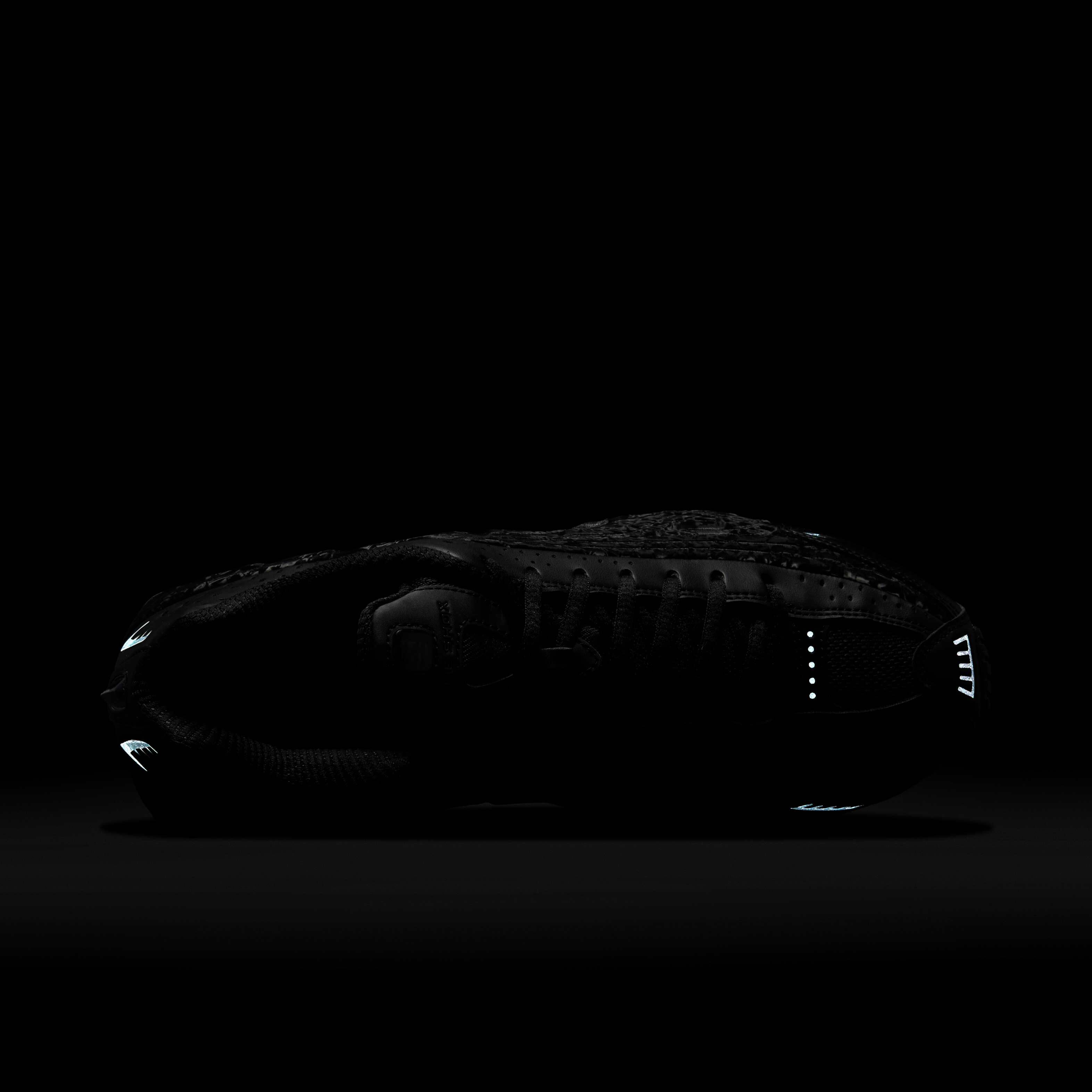 Nike Shox R4 image number 8