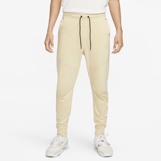 Nike Sportswear Tech Fleece Lightweight Nike Sportswear Tech Fleece Lightweight