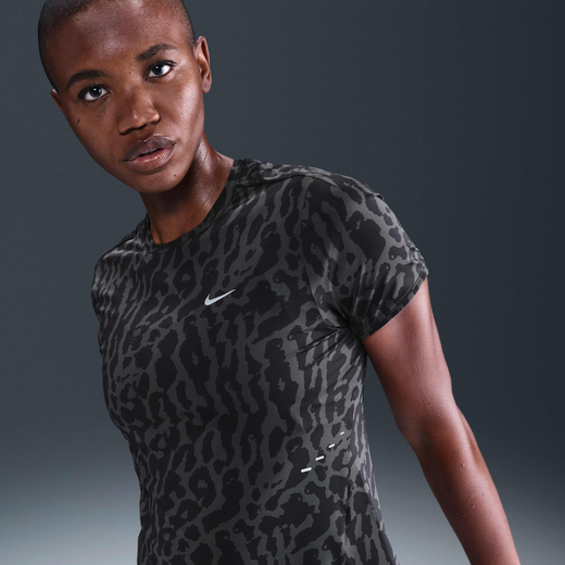 Structure 26-Nike, Nike Swift, Women's Dri-FIT Short-Sleeve Running Top