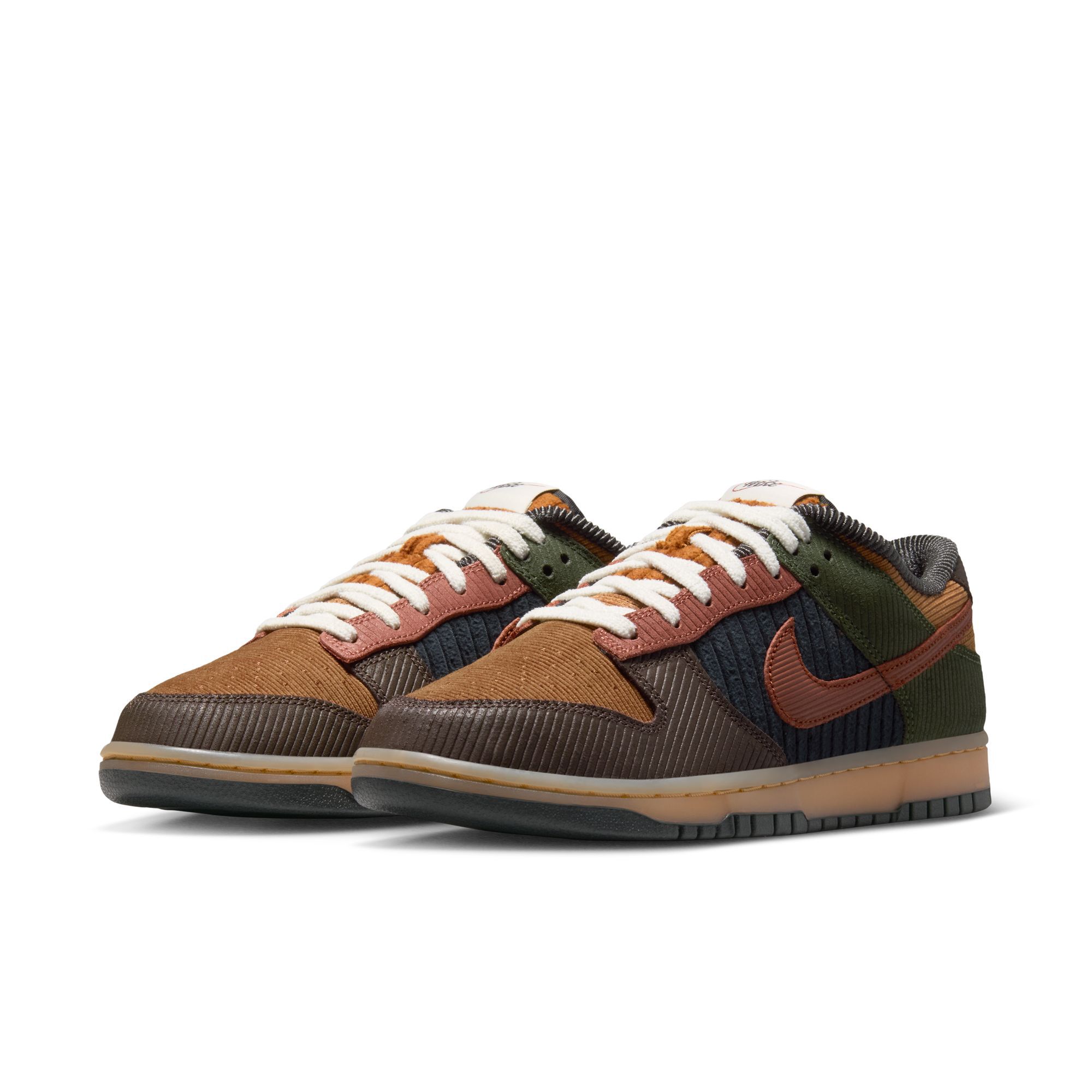 Nike Dunk Low Retro Premium image number 2