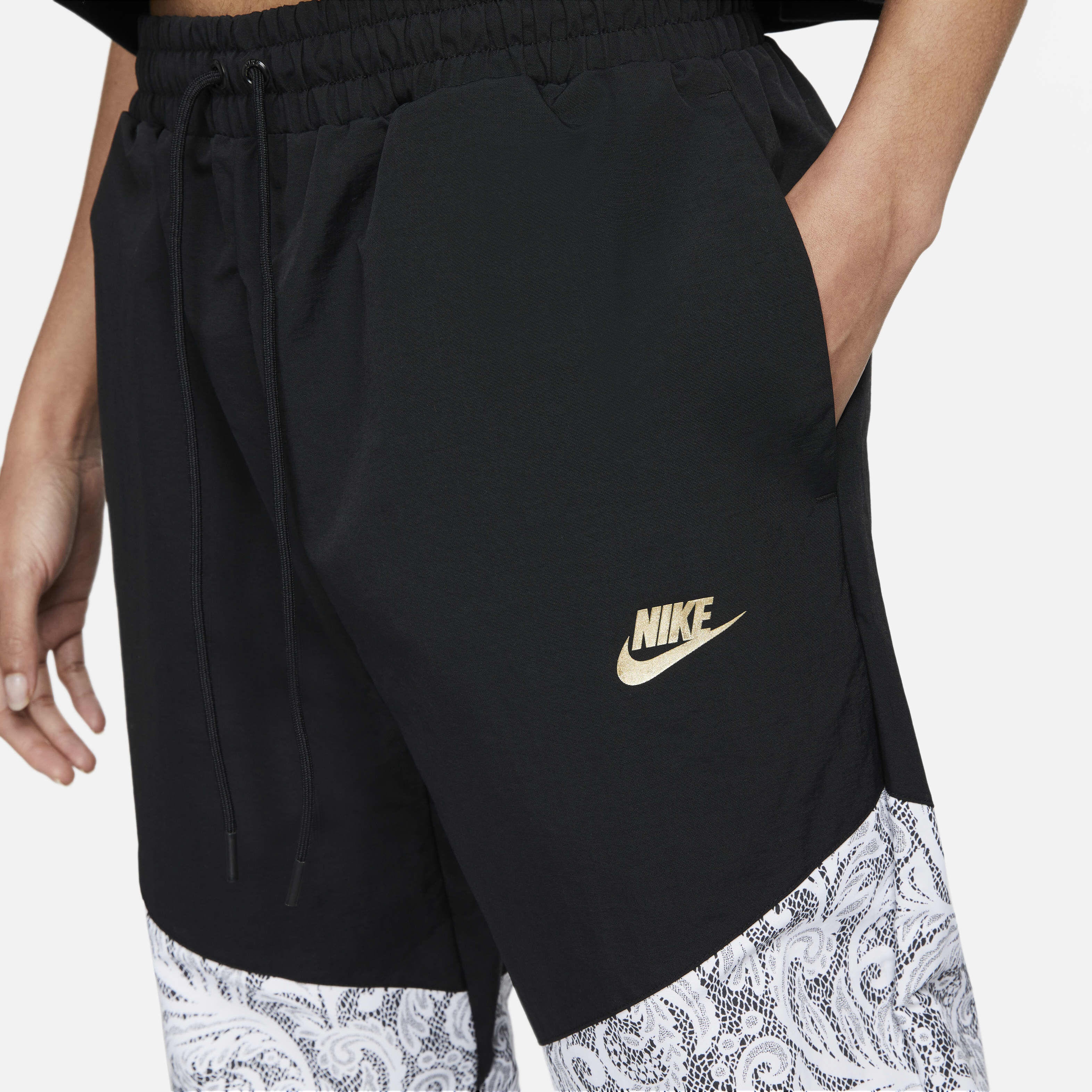 Serena Williams Design Crew image number 2