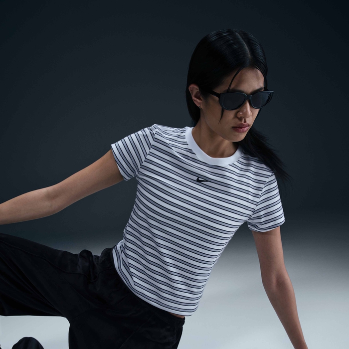 Nike Sportswear Chill Knit image number 2 Nike Sportswear Chill Knit image number 2