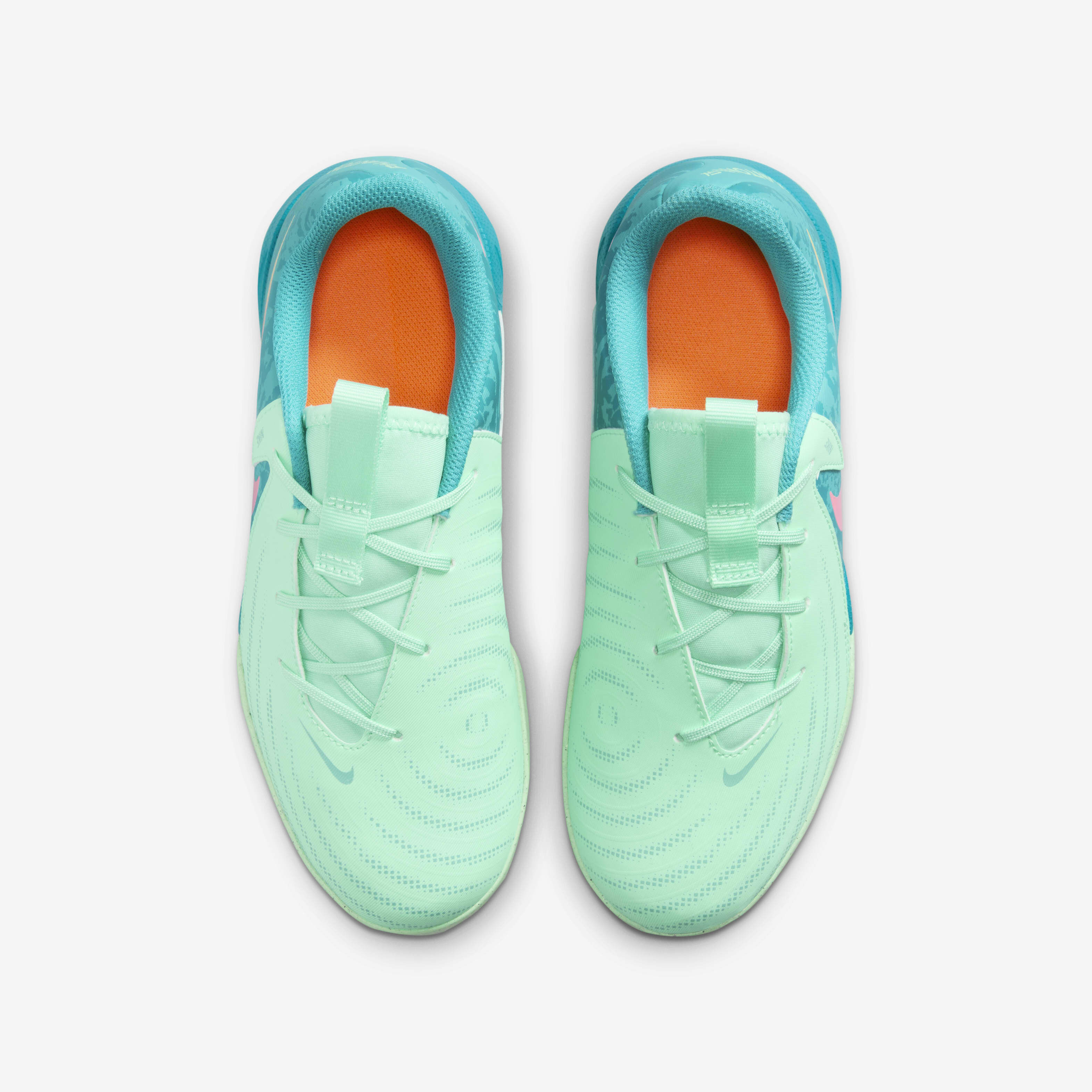 Nike Jr. Phantom GX 2 Academy LV8 image number 3