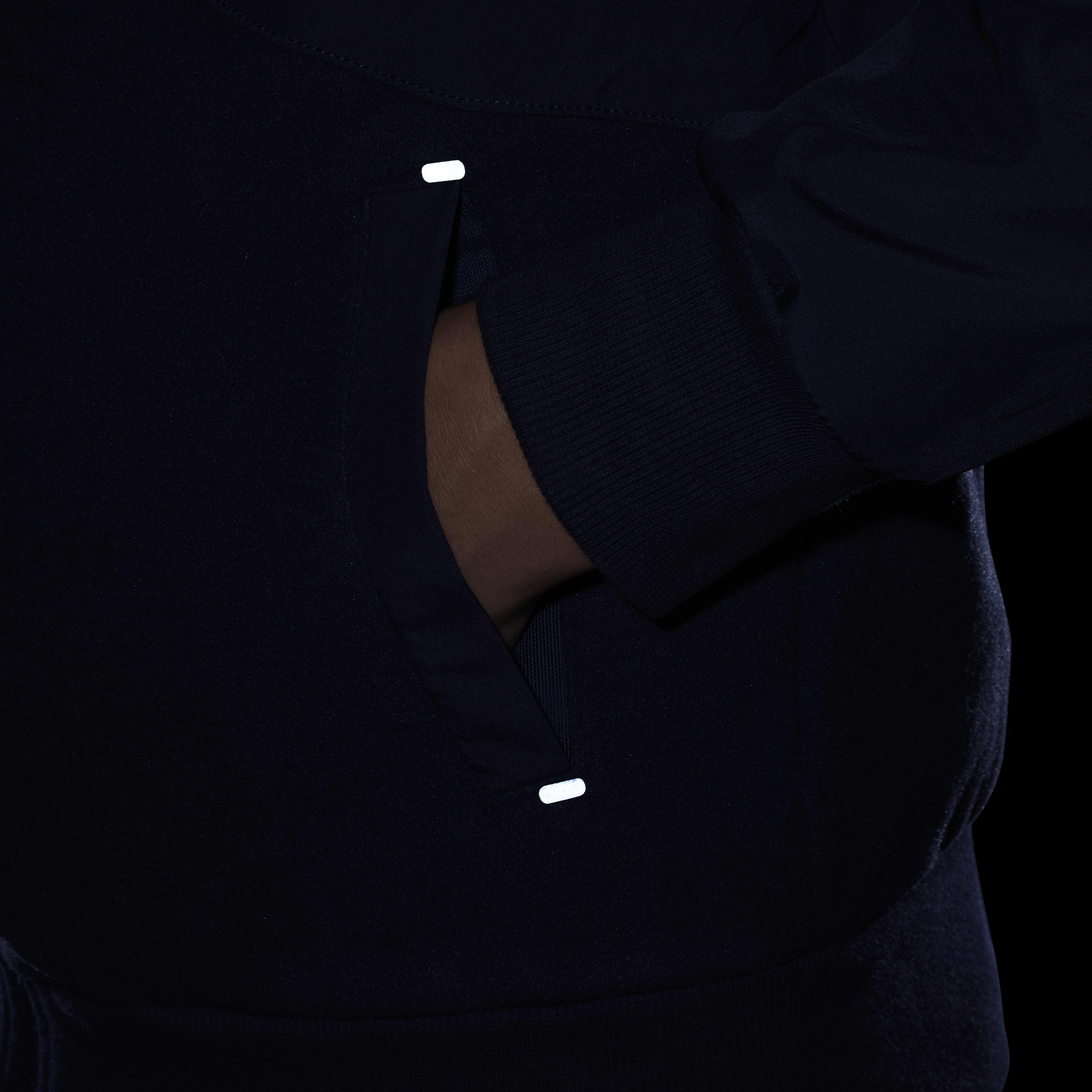 نايكي سبورتسوير سيتي يوتيليتي ايزي أون image number 8