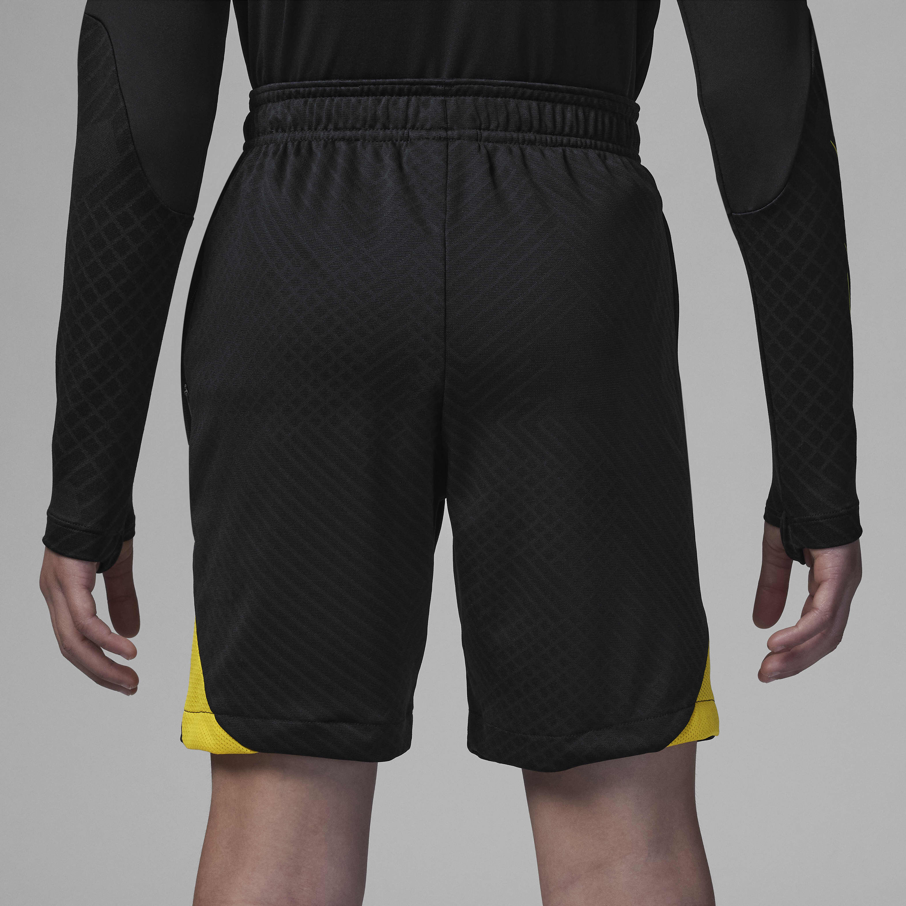 باريس سان جيرمان سترايك image number 2