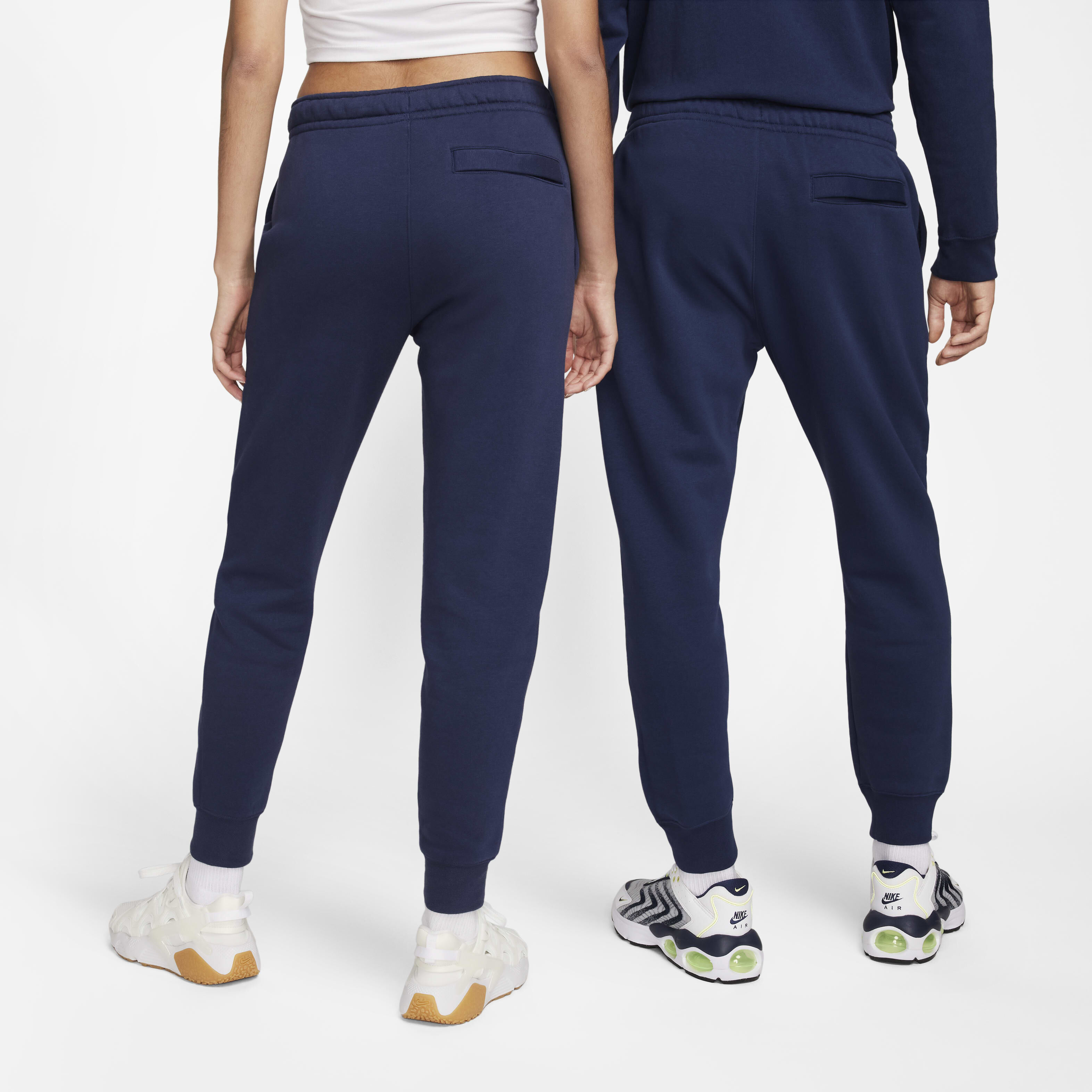 Nike navy jogging bottoms deals