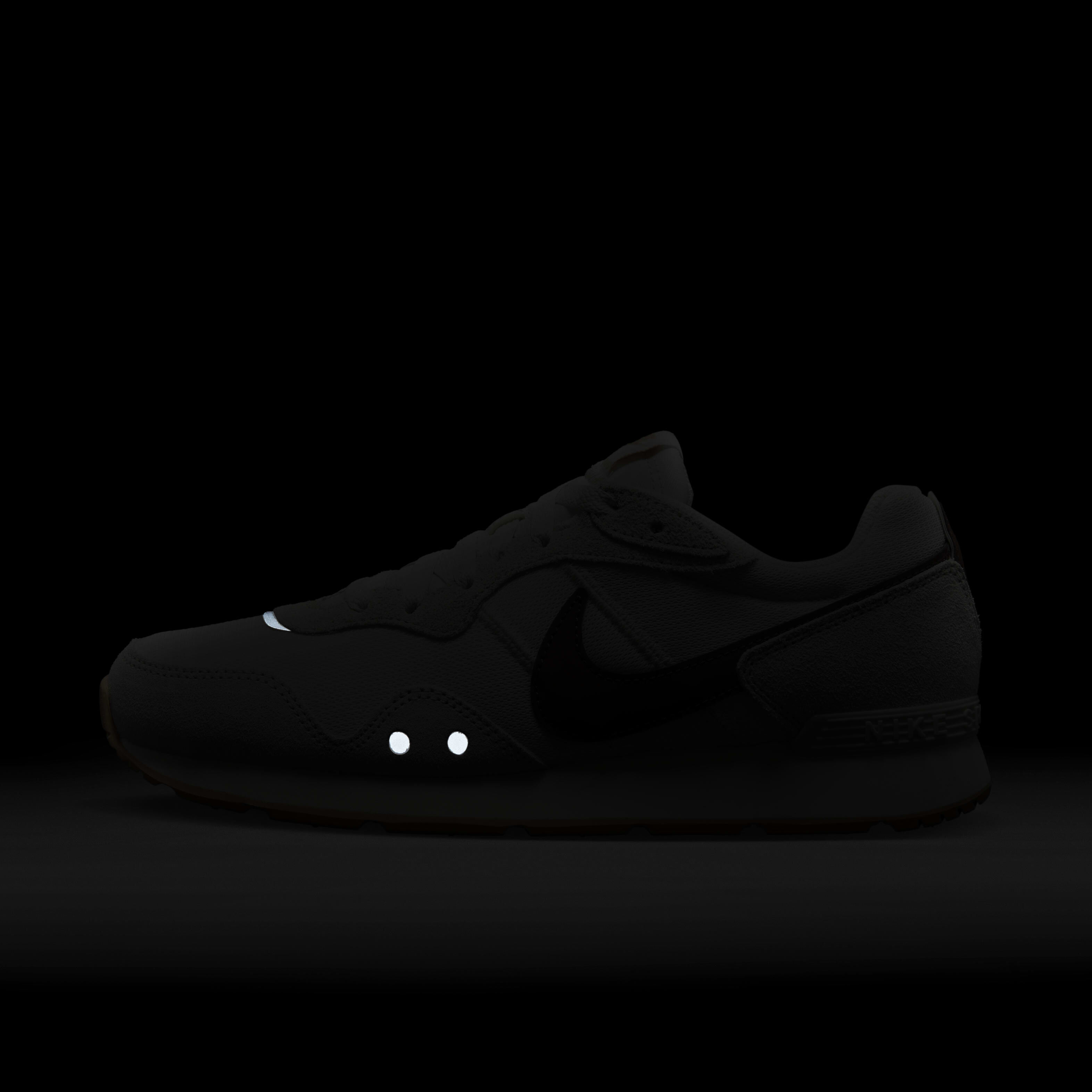 Nike Venture Runner image number 10