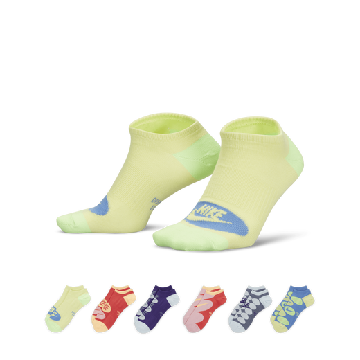 Browse Nike Accessories for Women Best Equipments Nike UAE