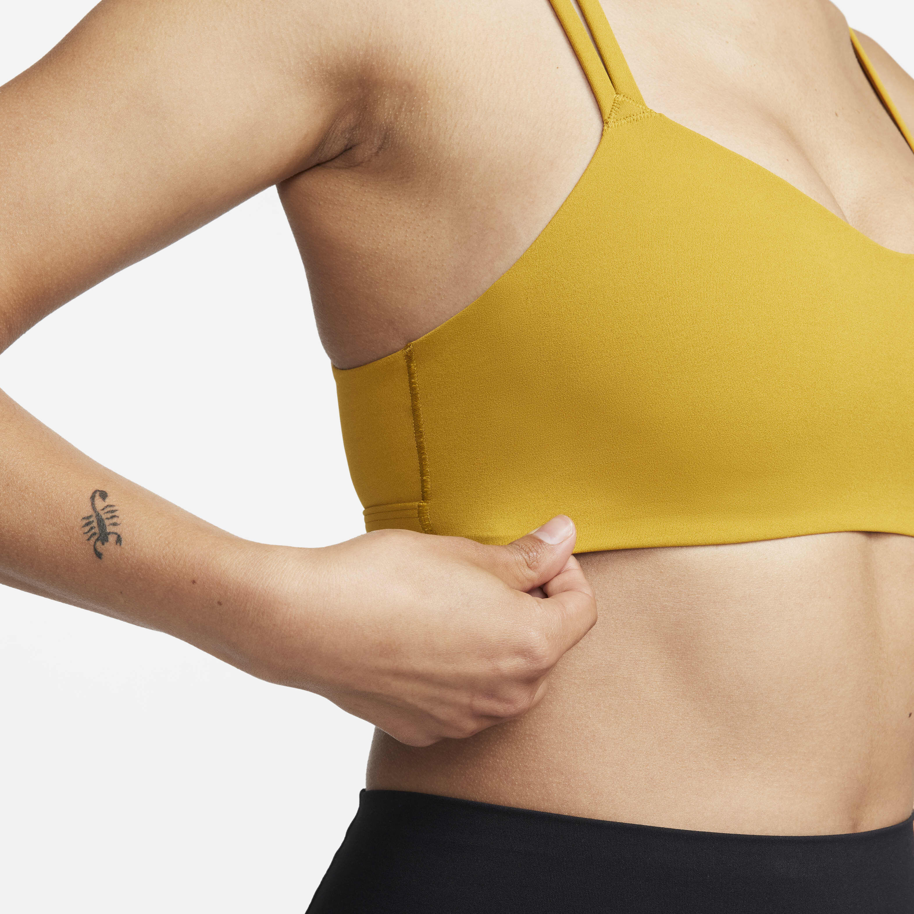 نايكي اليت ترايس image number 2