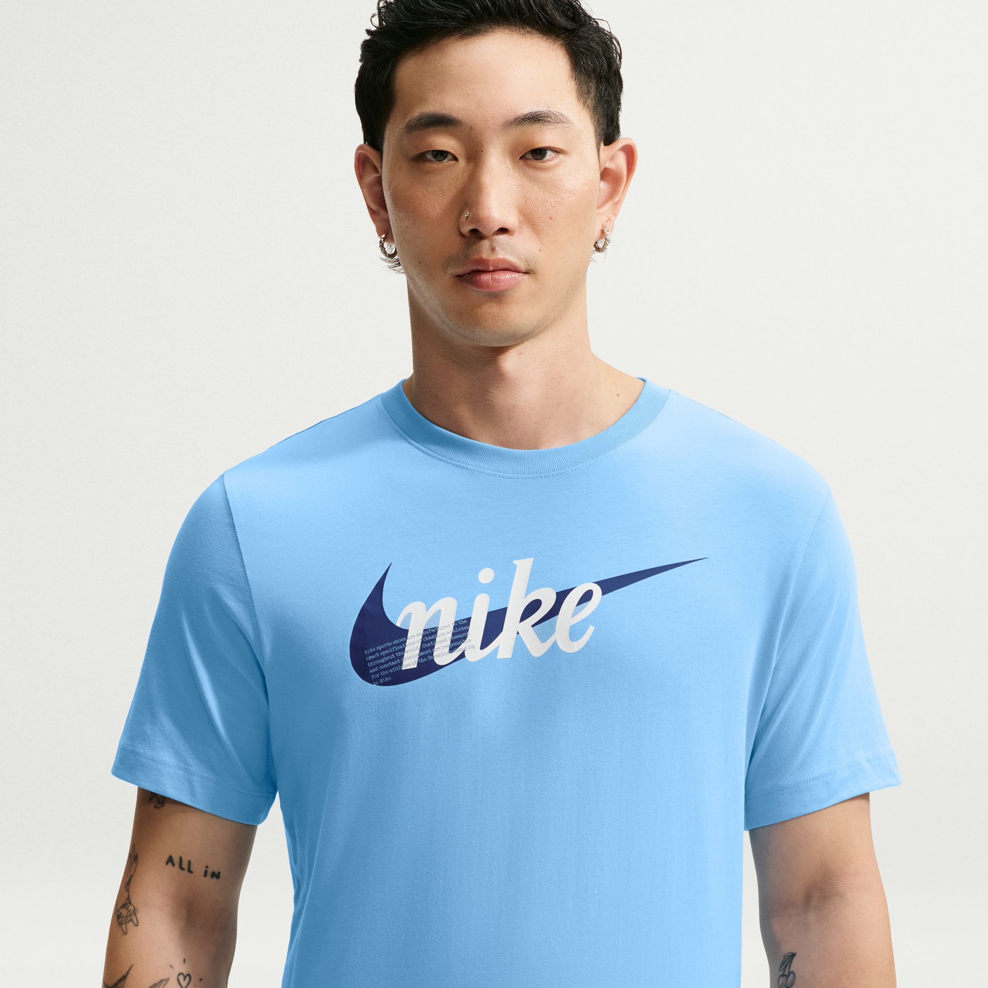 Nike Sportswear image number 2