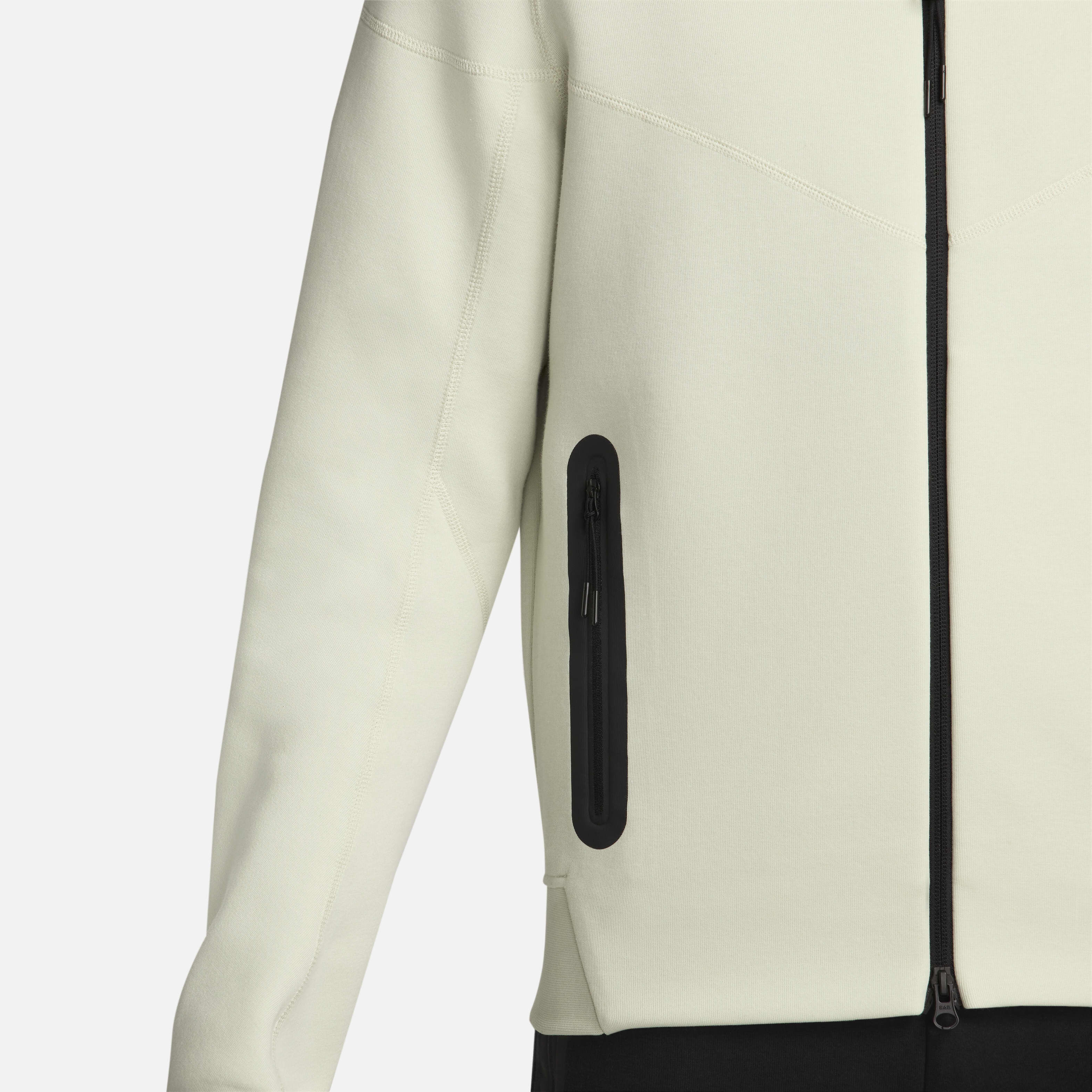 نايكي سبورتسوير تك فليس ويندرانر image number 5