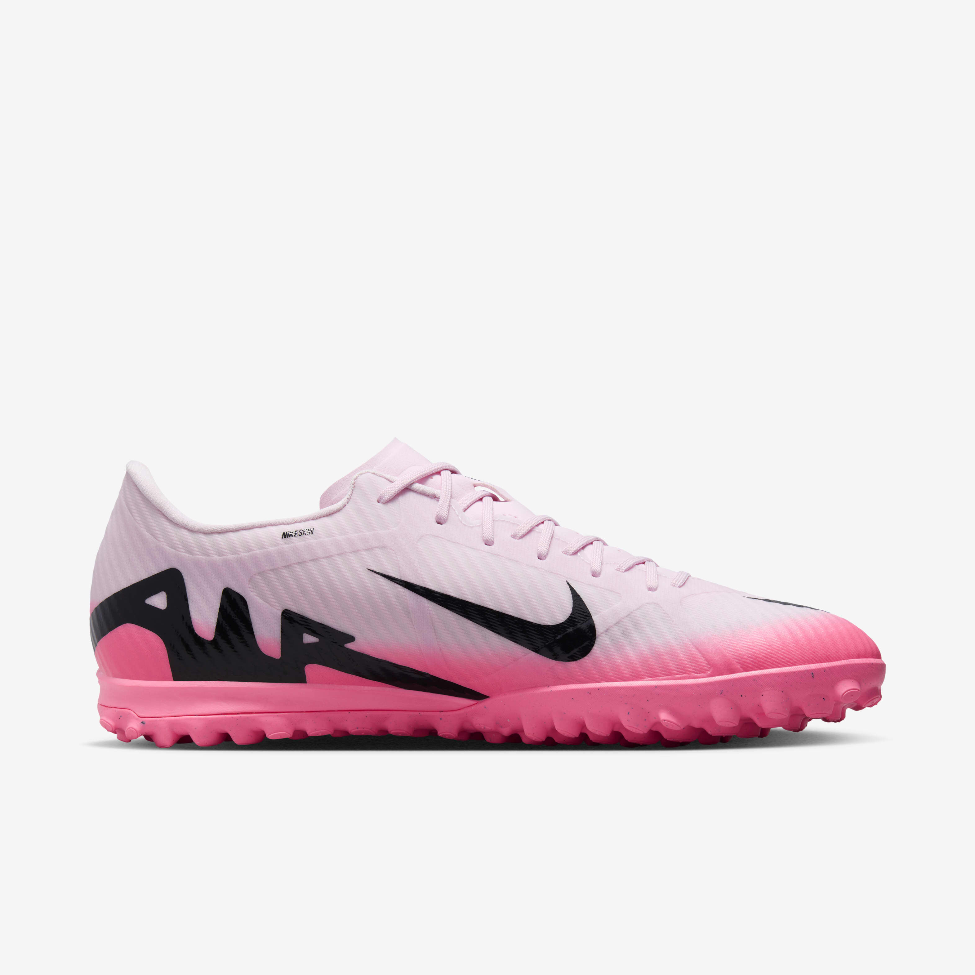 Football shoes online uae cheap
