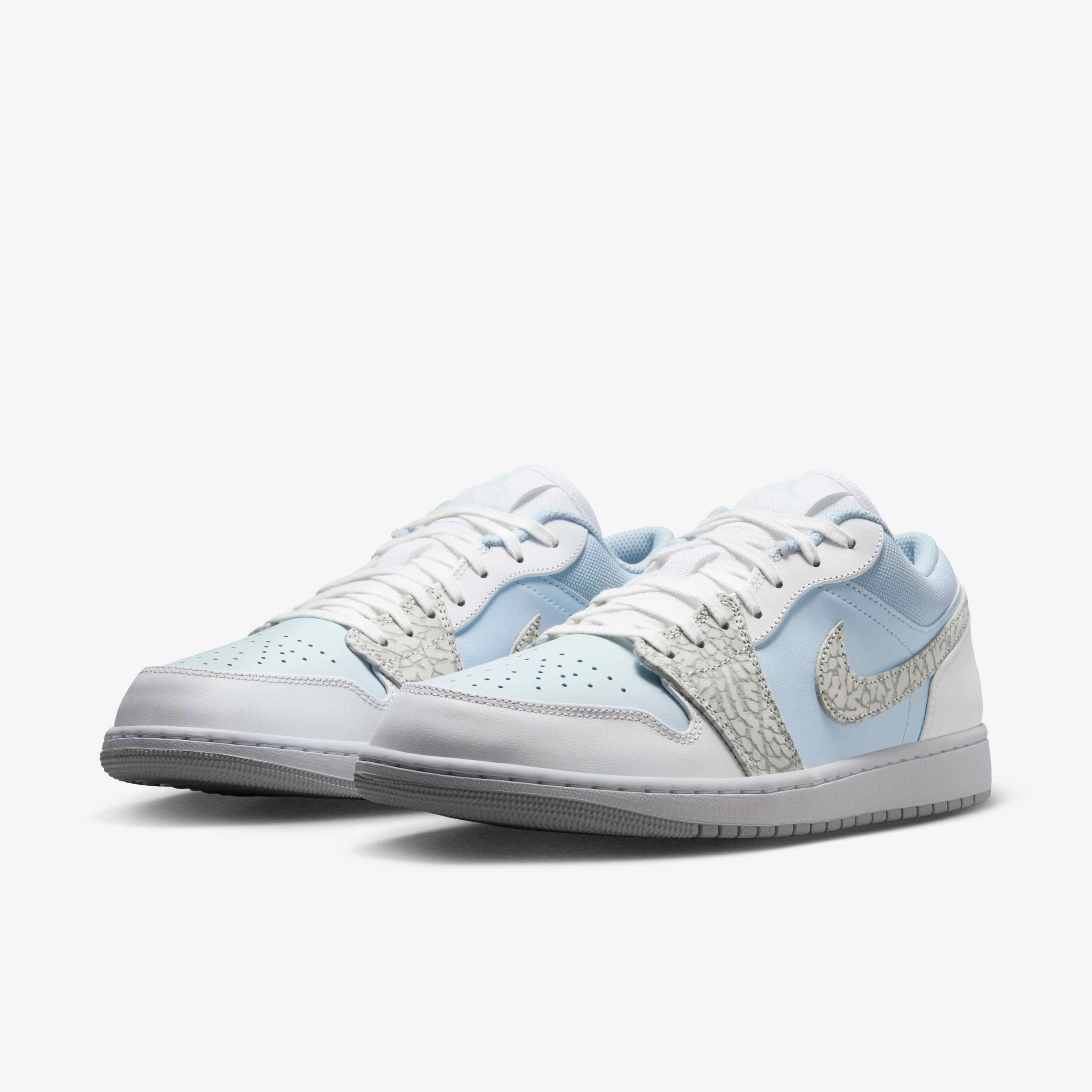 Air Jordan 1 Low SE image number 4