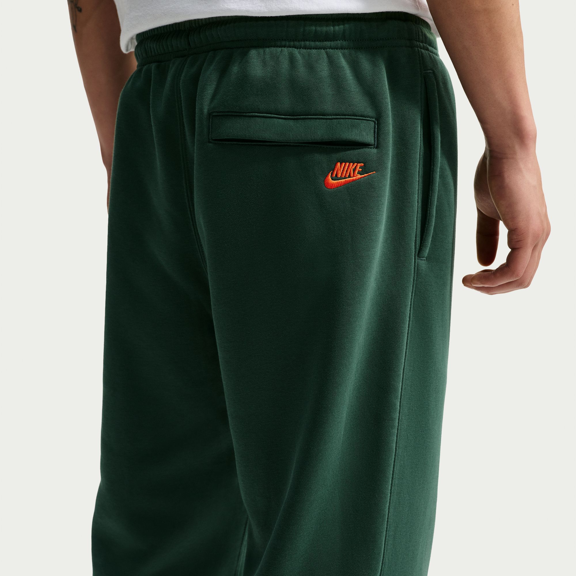 Nike Sportswear Club image number 3