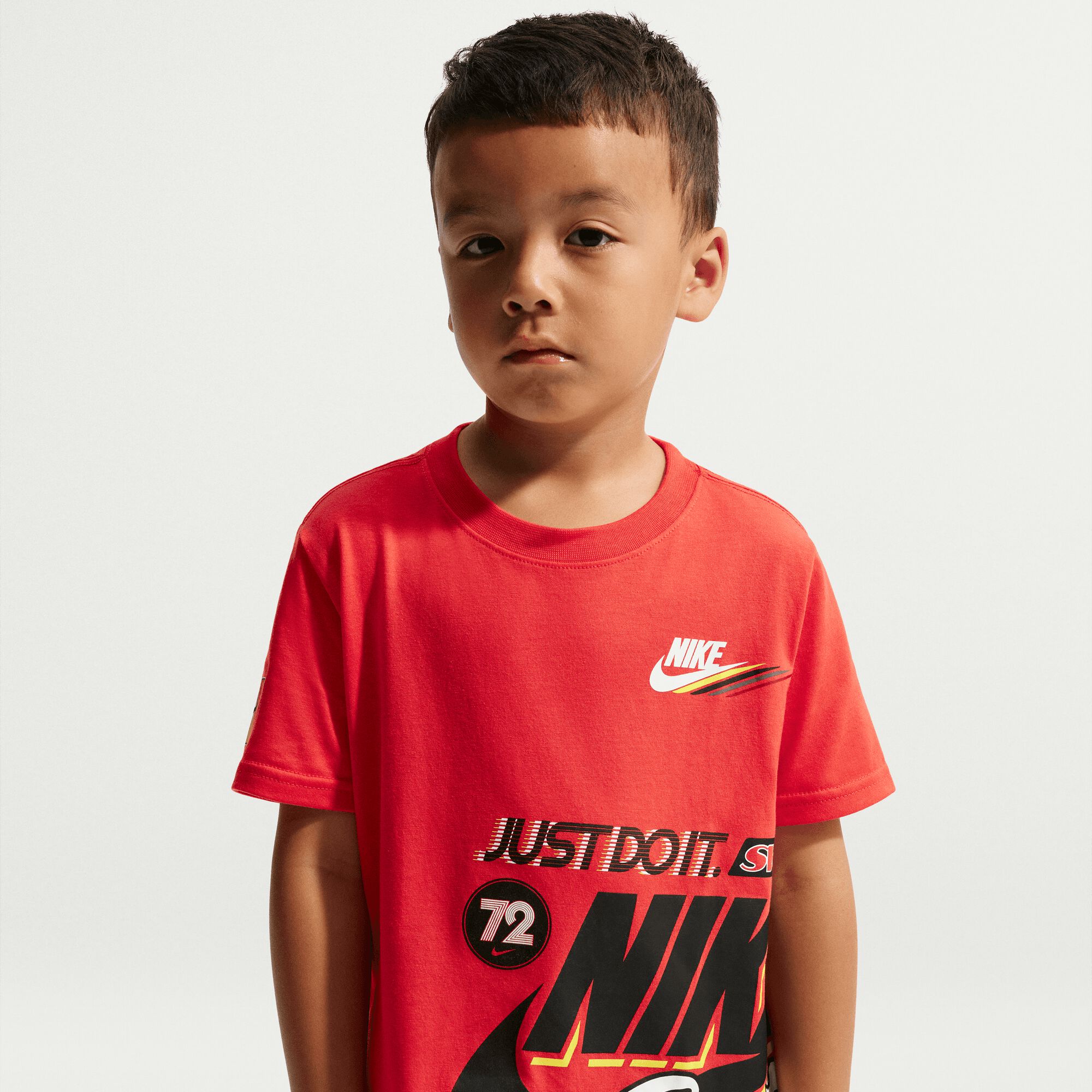 Nike image number 2