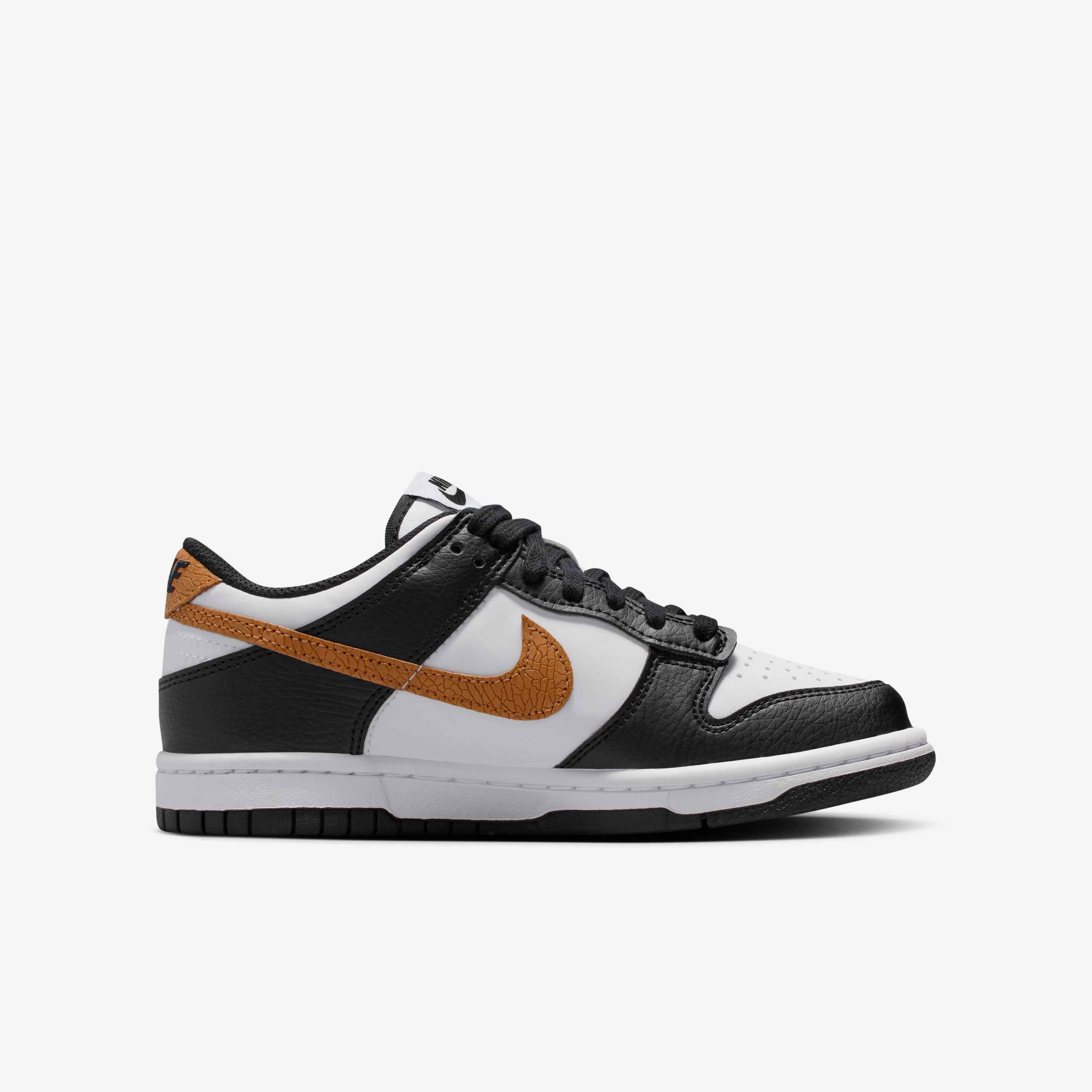 Nike Dunk Low image number 2