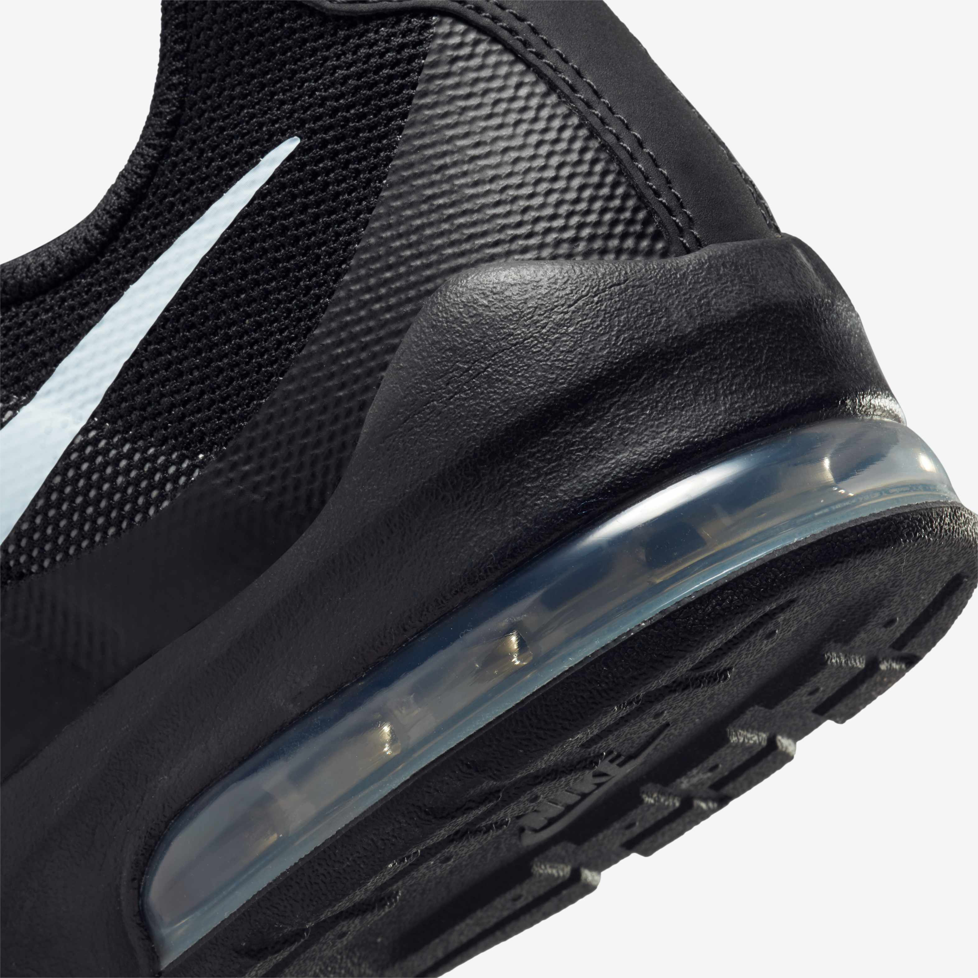 Nike Air Max Invigor image number 7