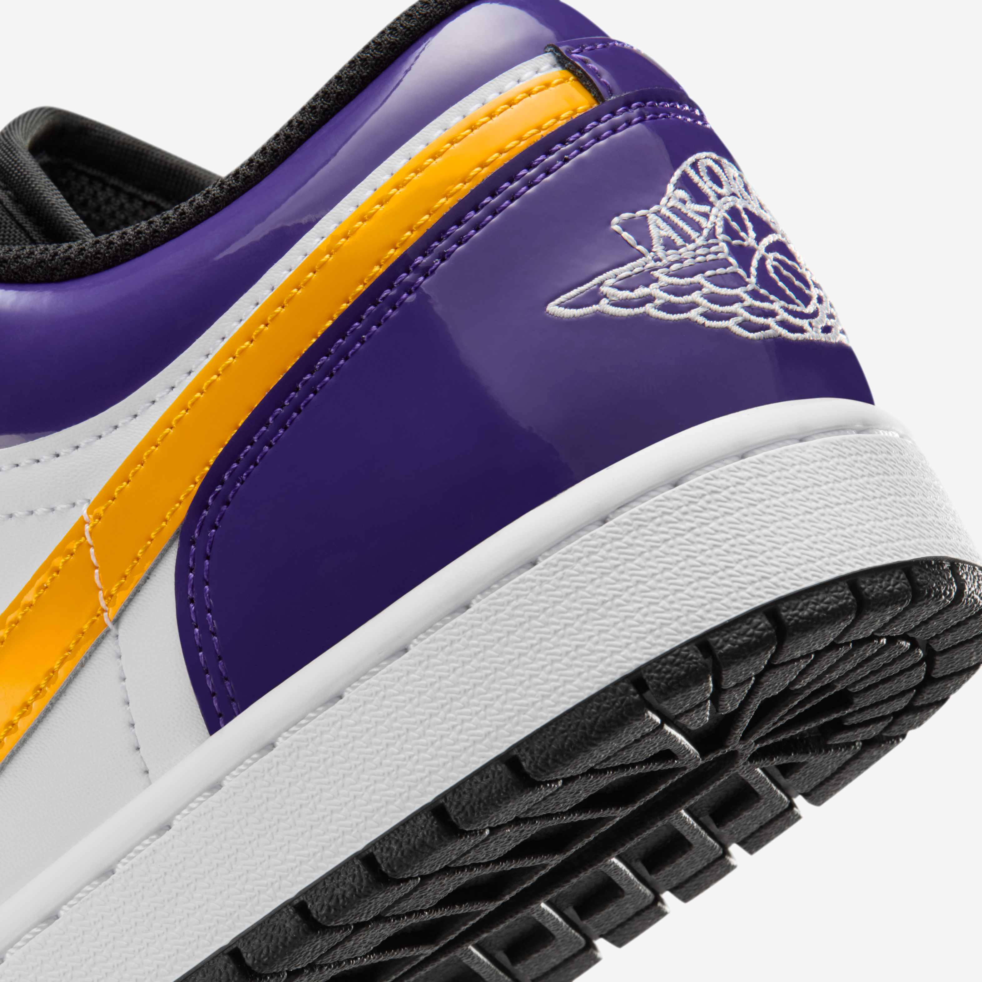 اير جوردن 1 لو SE image number 7