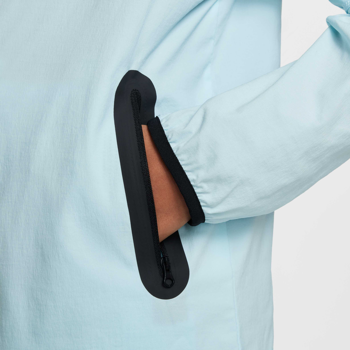 نايكي تك image number 4 نايكي تك image number 4