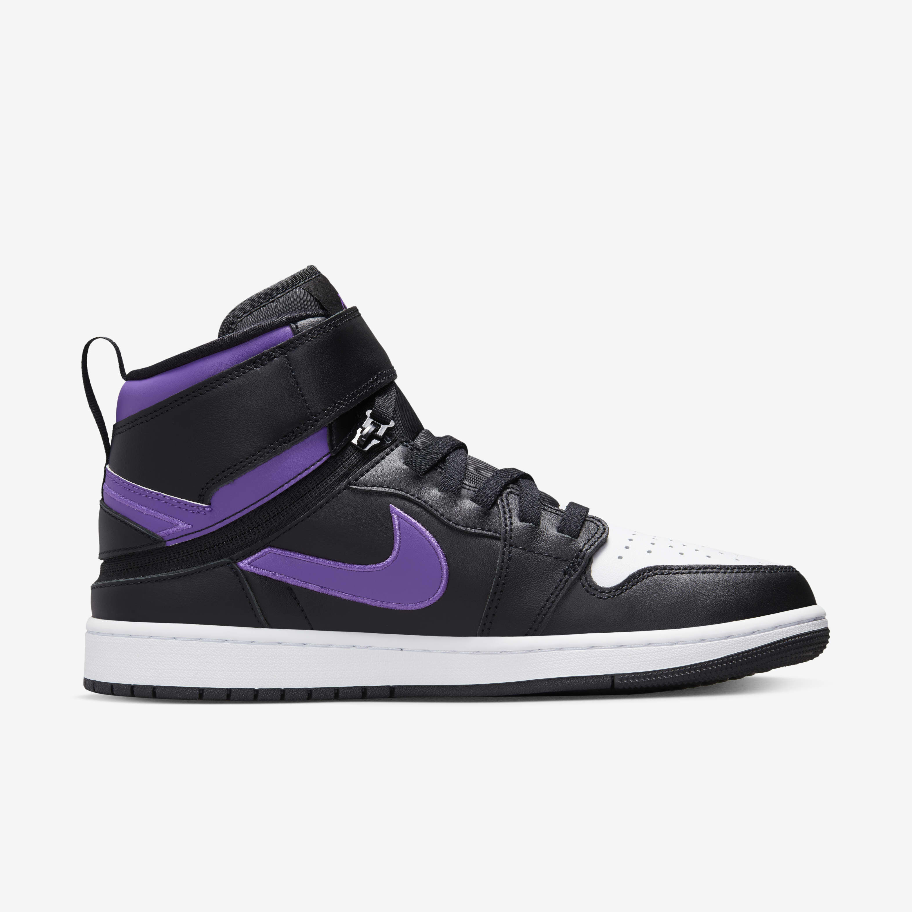 Air Jordan 1 Hi FlyEase image number 2