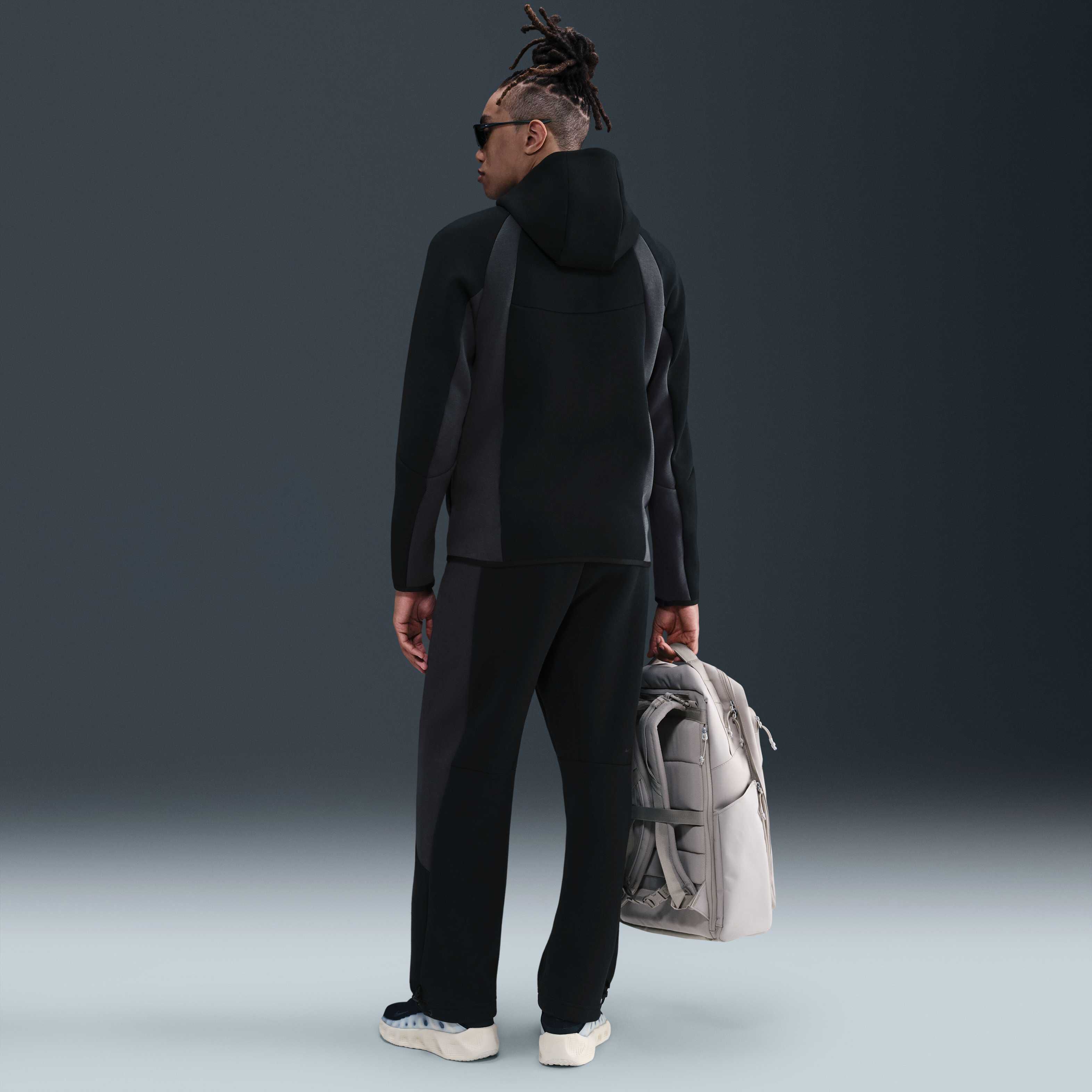 Nike Tech image number 4