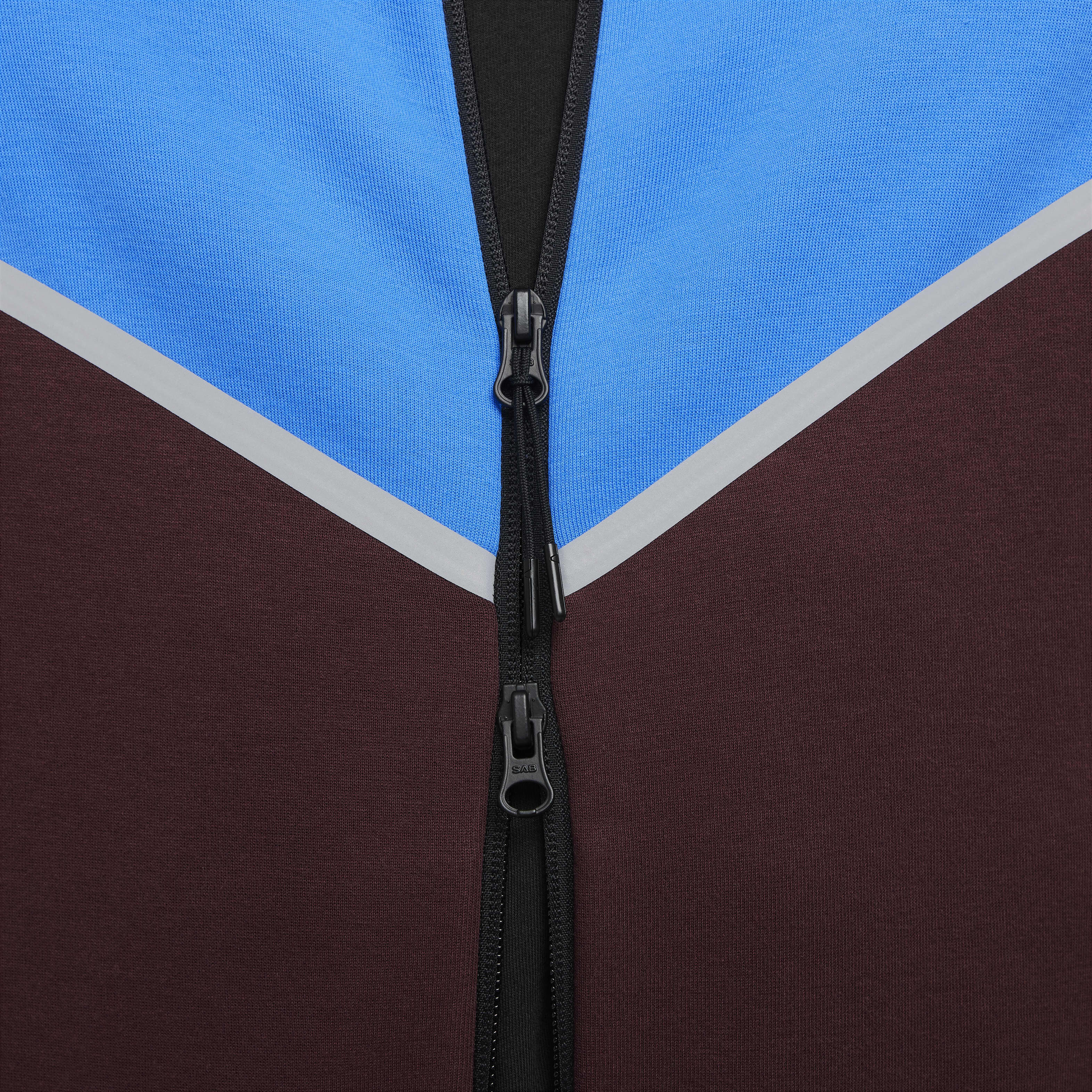 نايكي تك ويندرانر image number 6