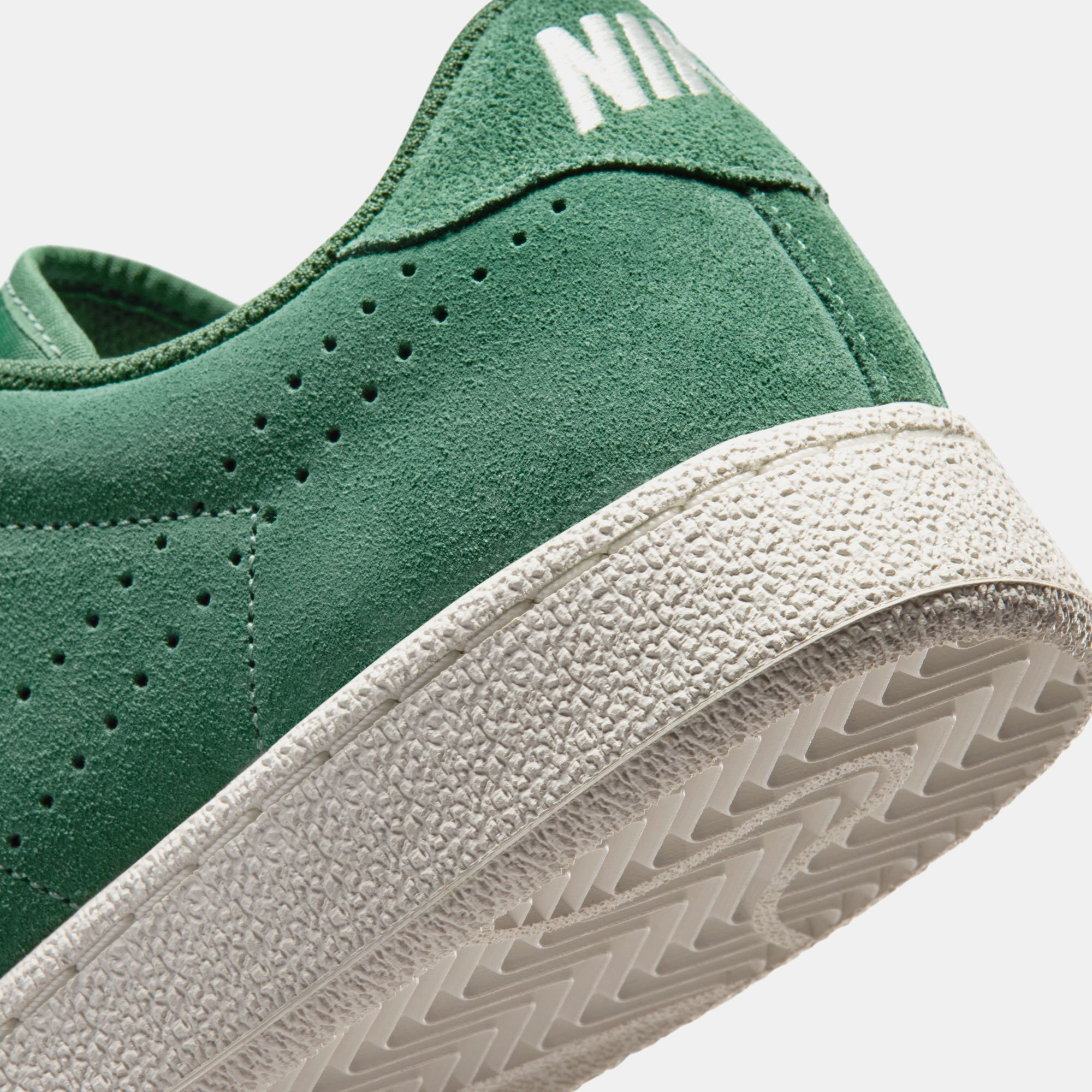 Nike Tennis Classic image number 10