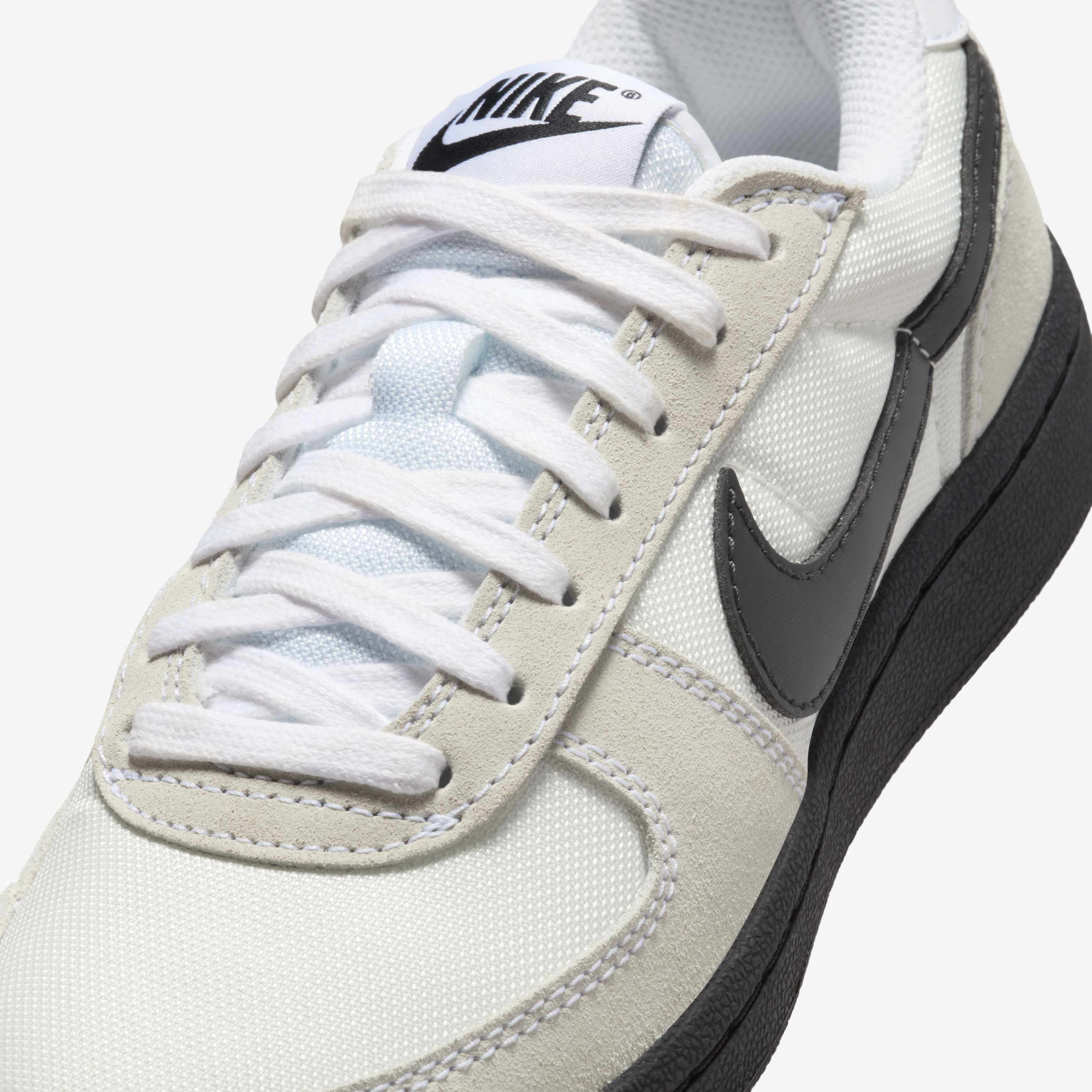 Nike Field General image number 6