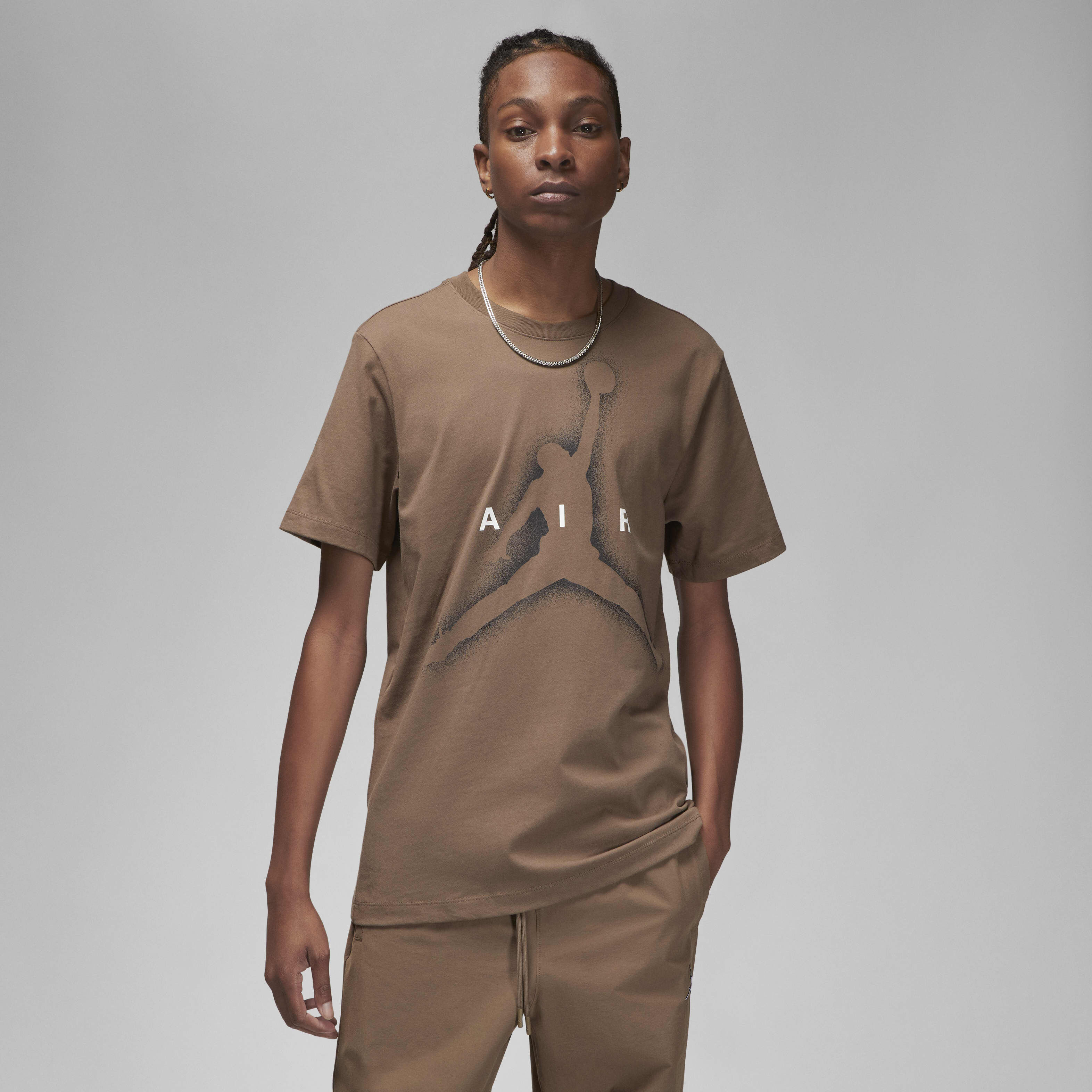 Jordan Essentials image number 0