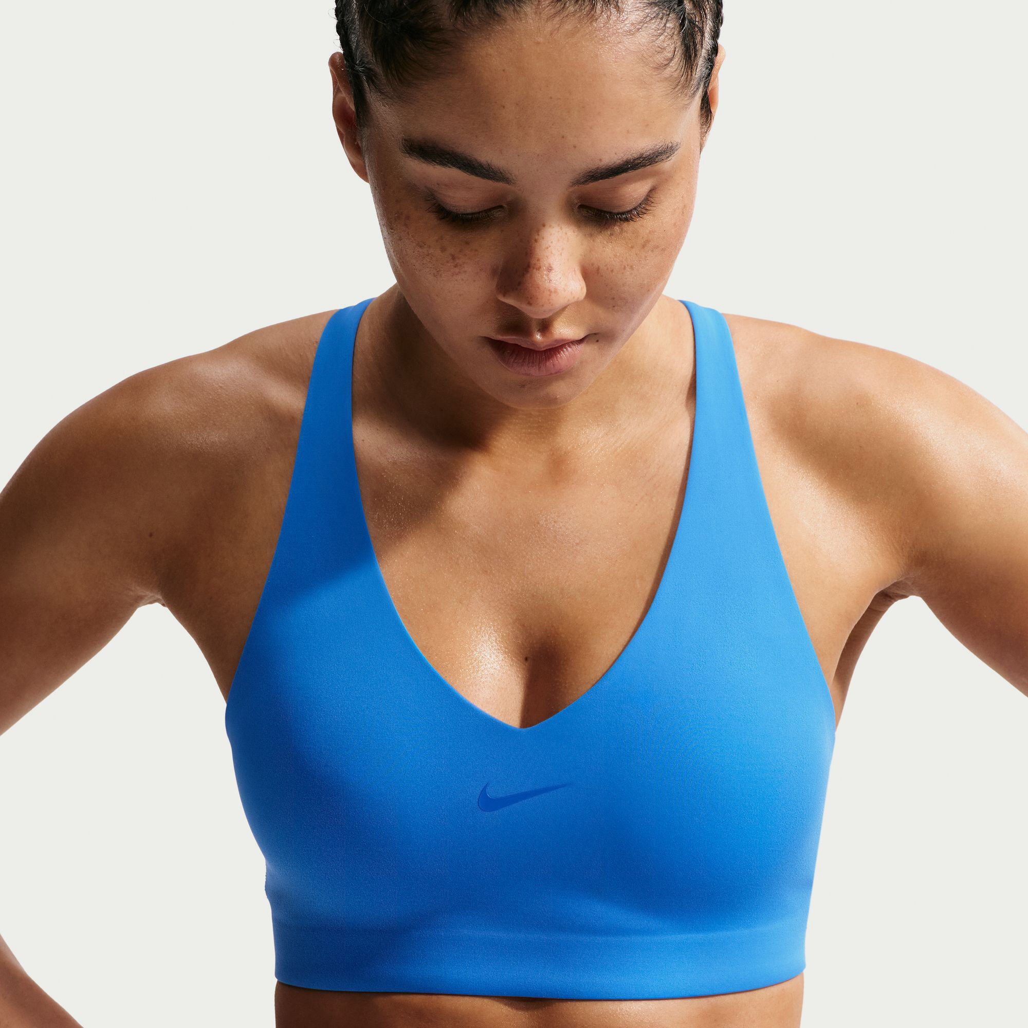 نايكي يونيفيرسا image number 3