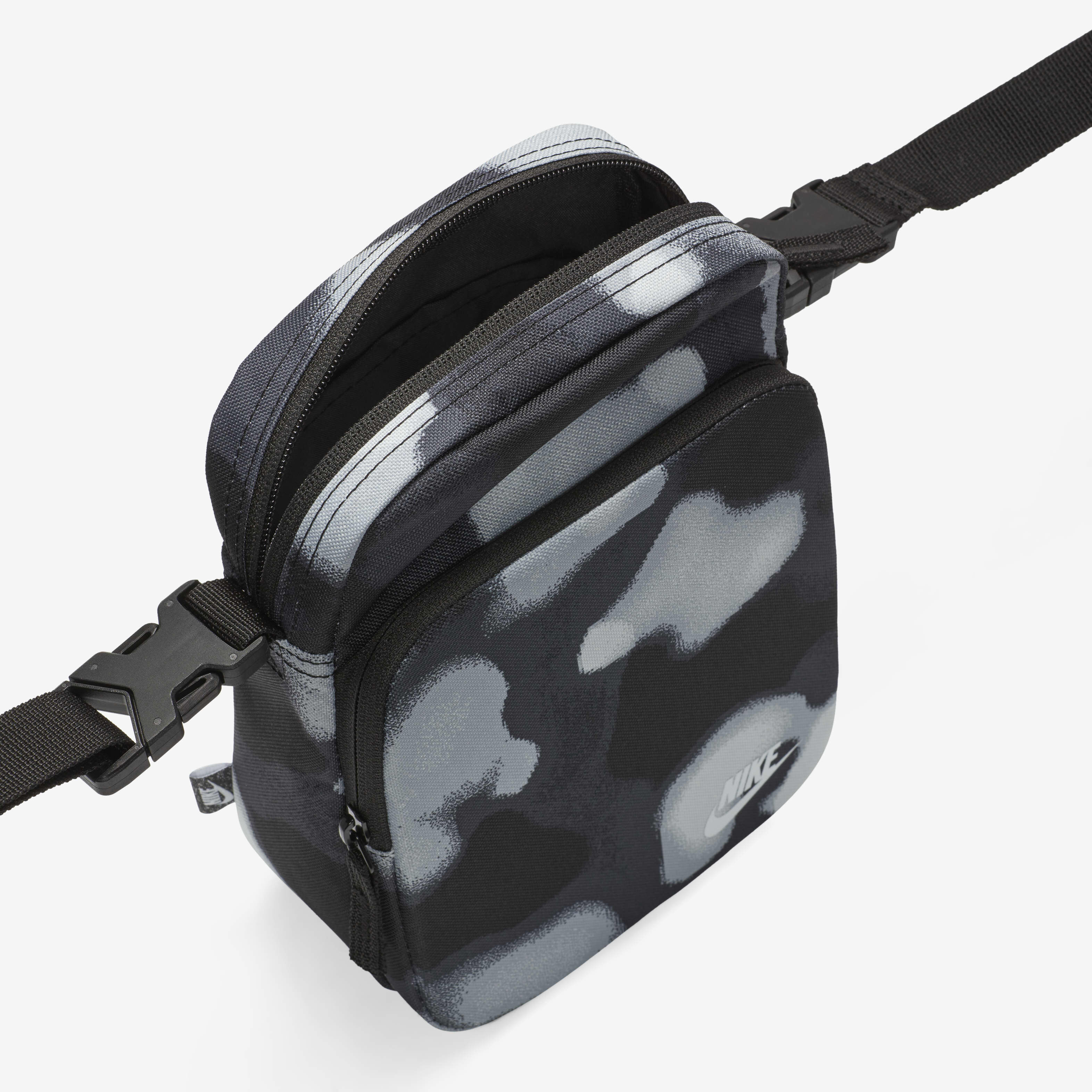 نايكي هيرتدج image number 4