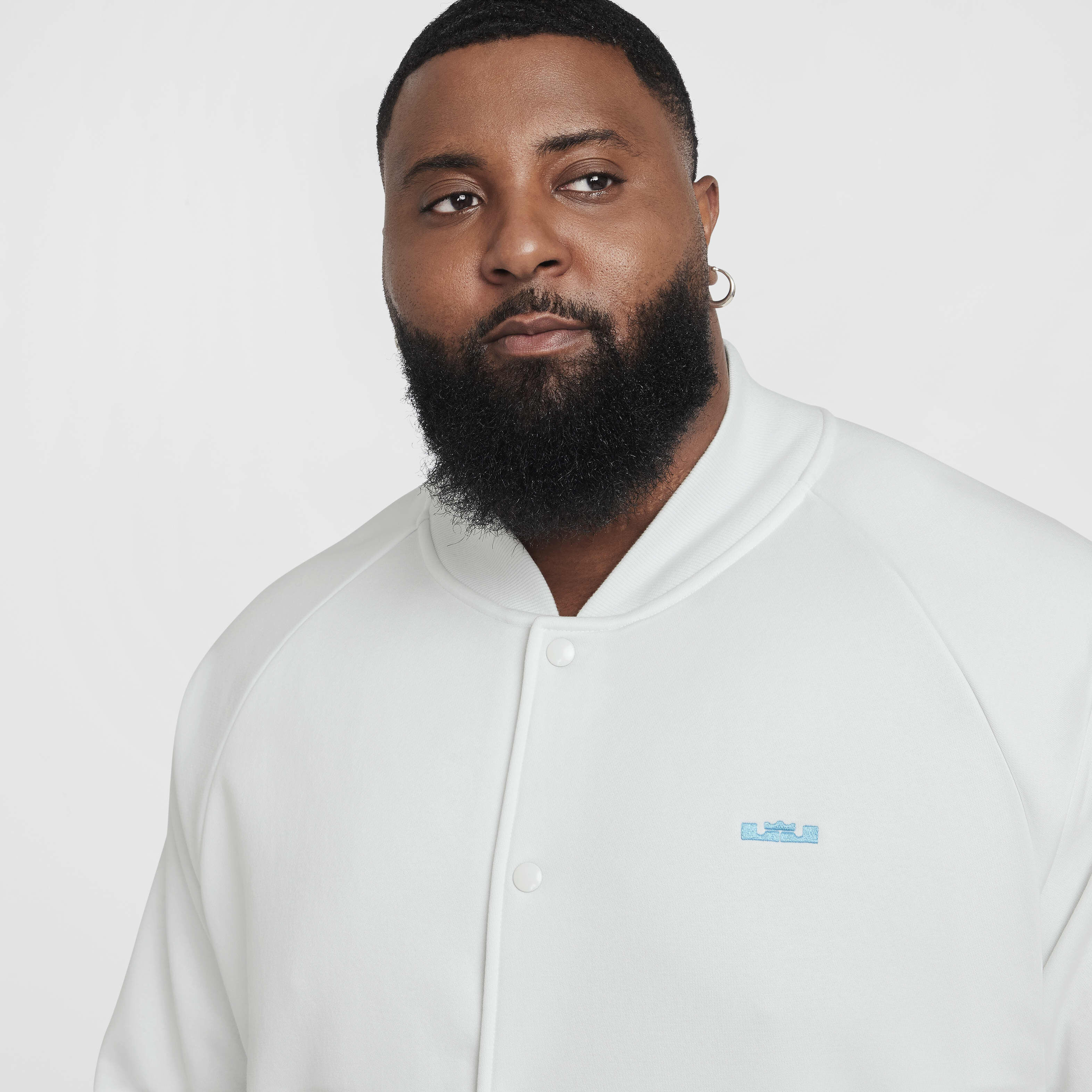 LeBron Standard Issue image number 13