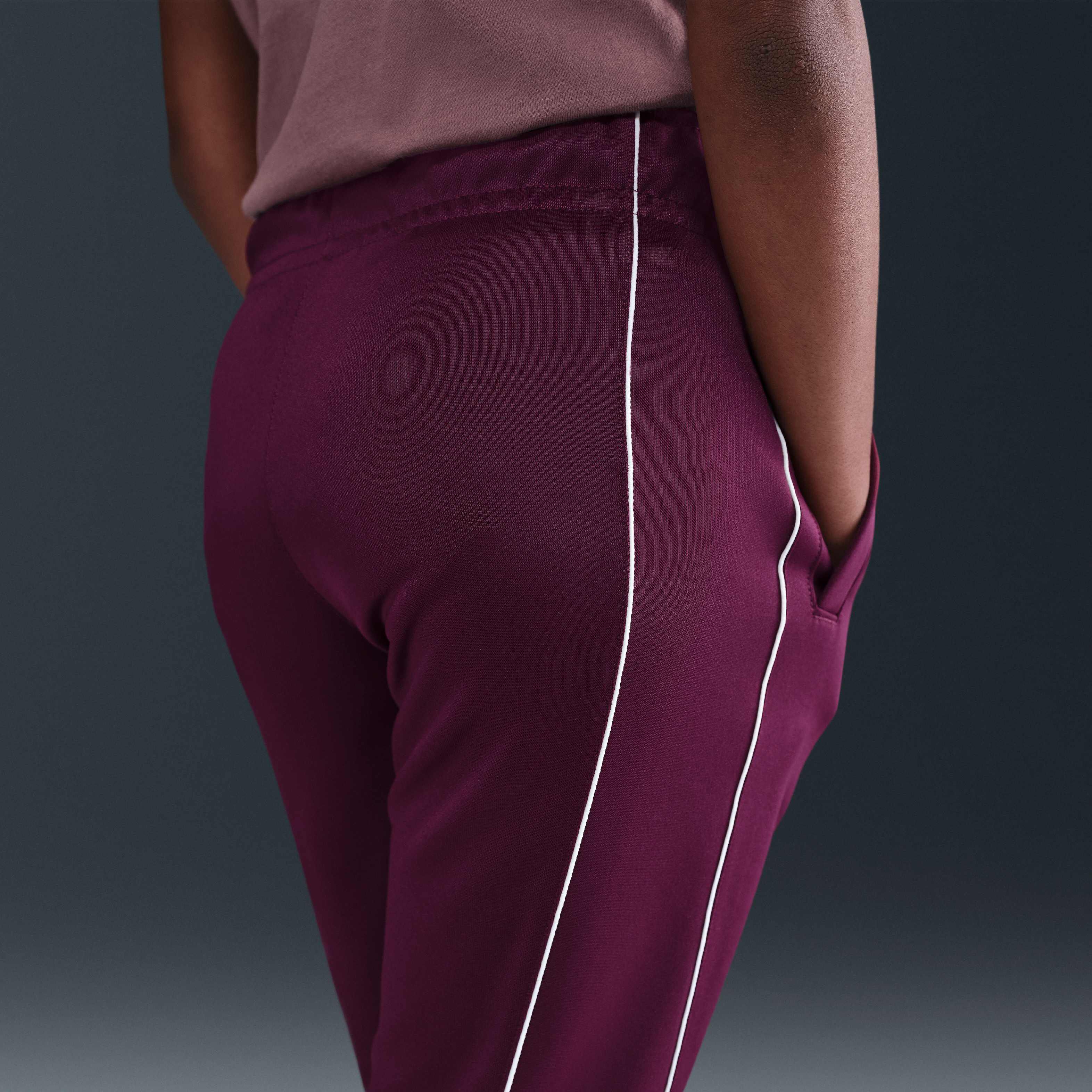 Nike Sportswear image number 2