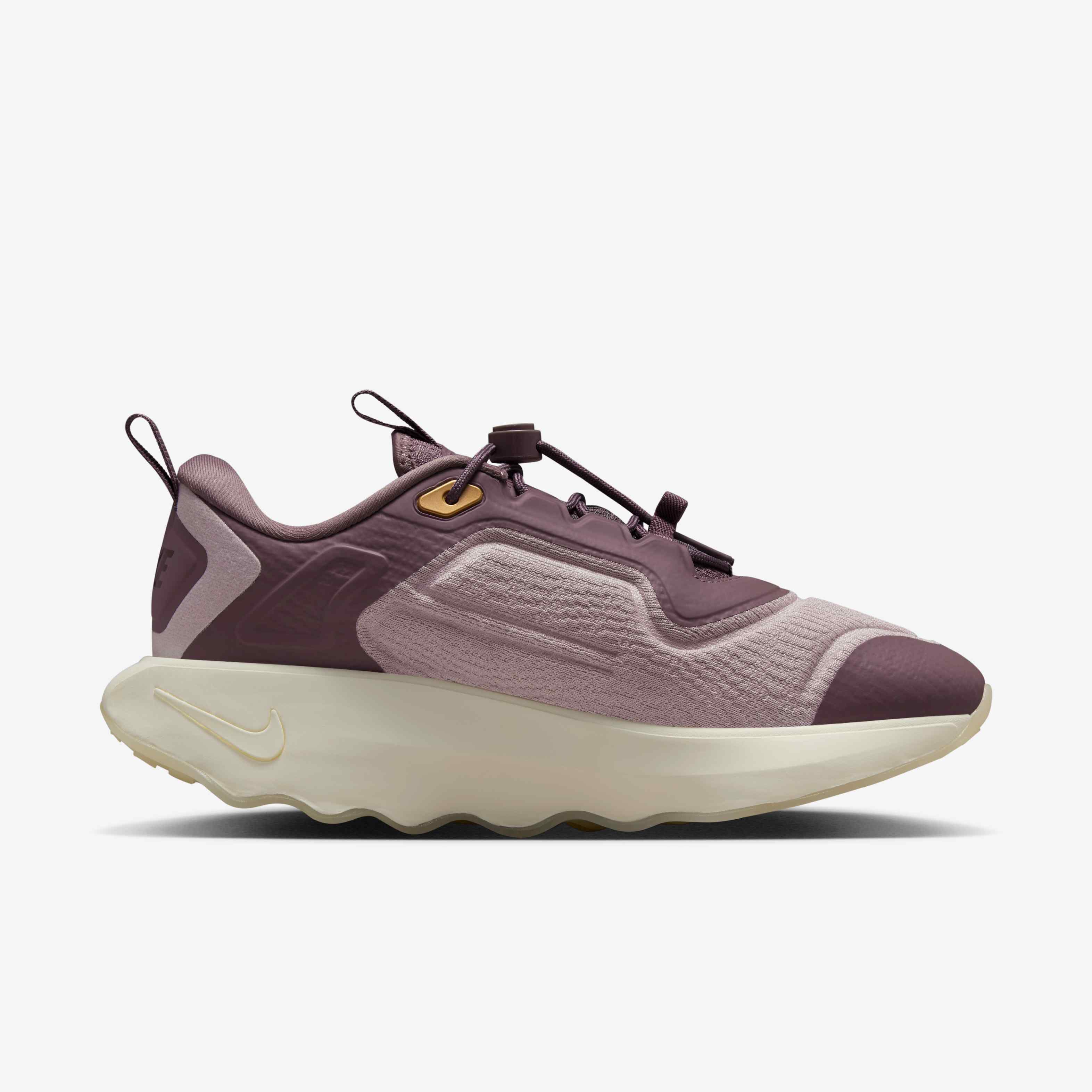 نايكي موتيفا اس بي image number 2