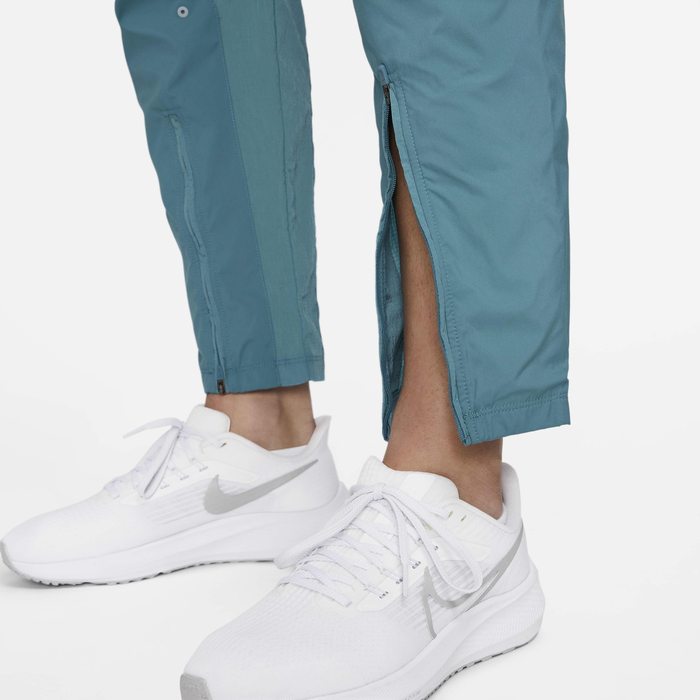 Nike Therma-FIT Run Division image number 6 Nike Therma-FIT Run Division image number 6