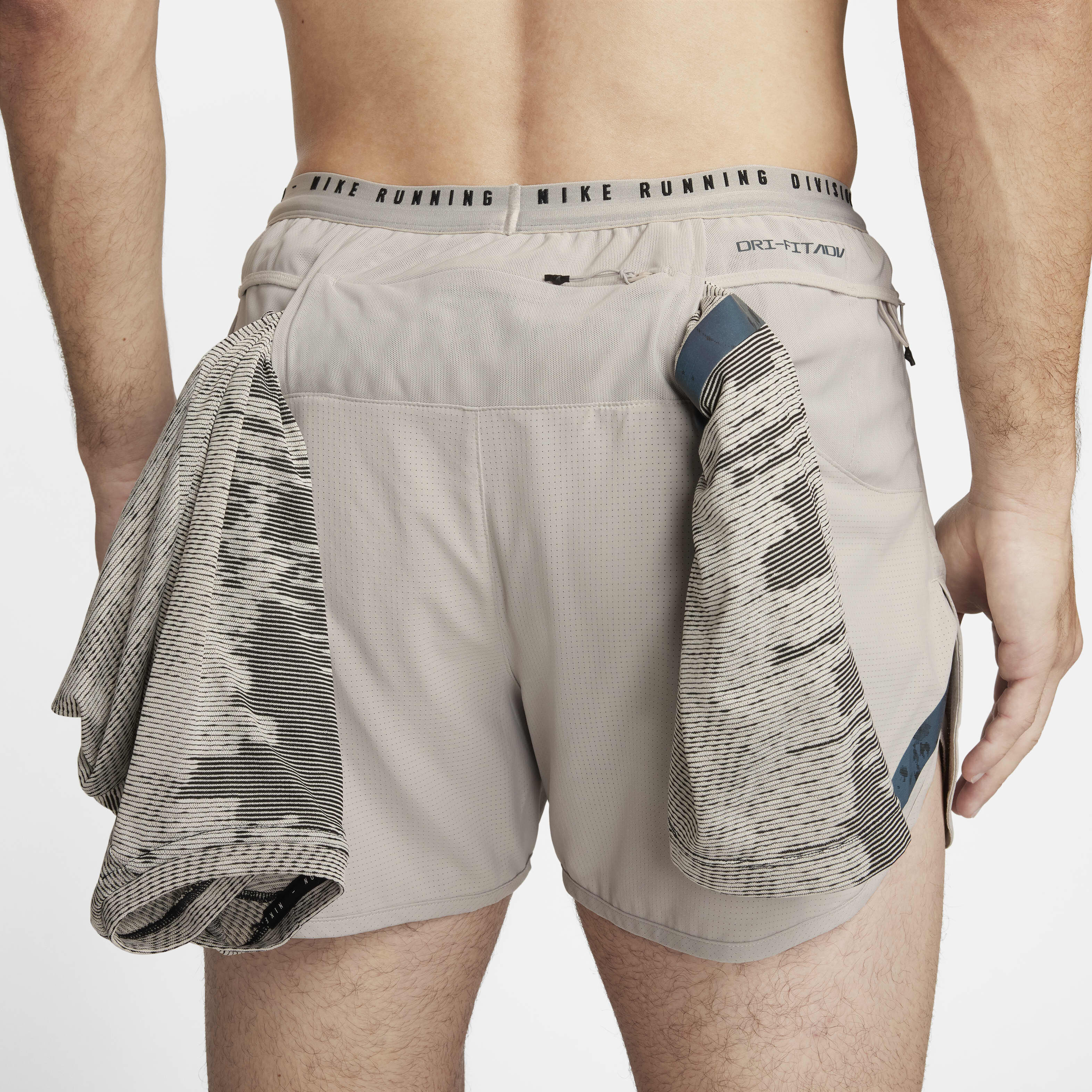 Nike Dri-FIT ADV Run Division image number 6