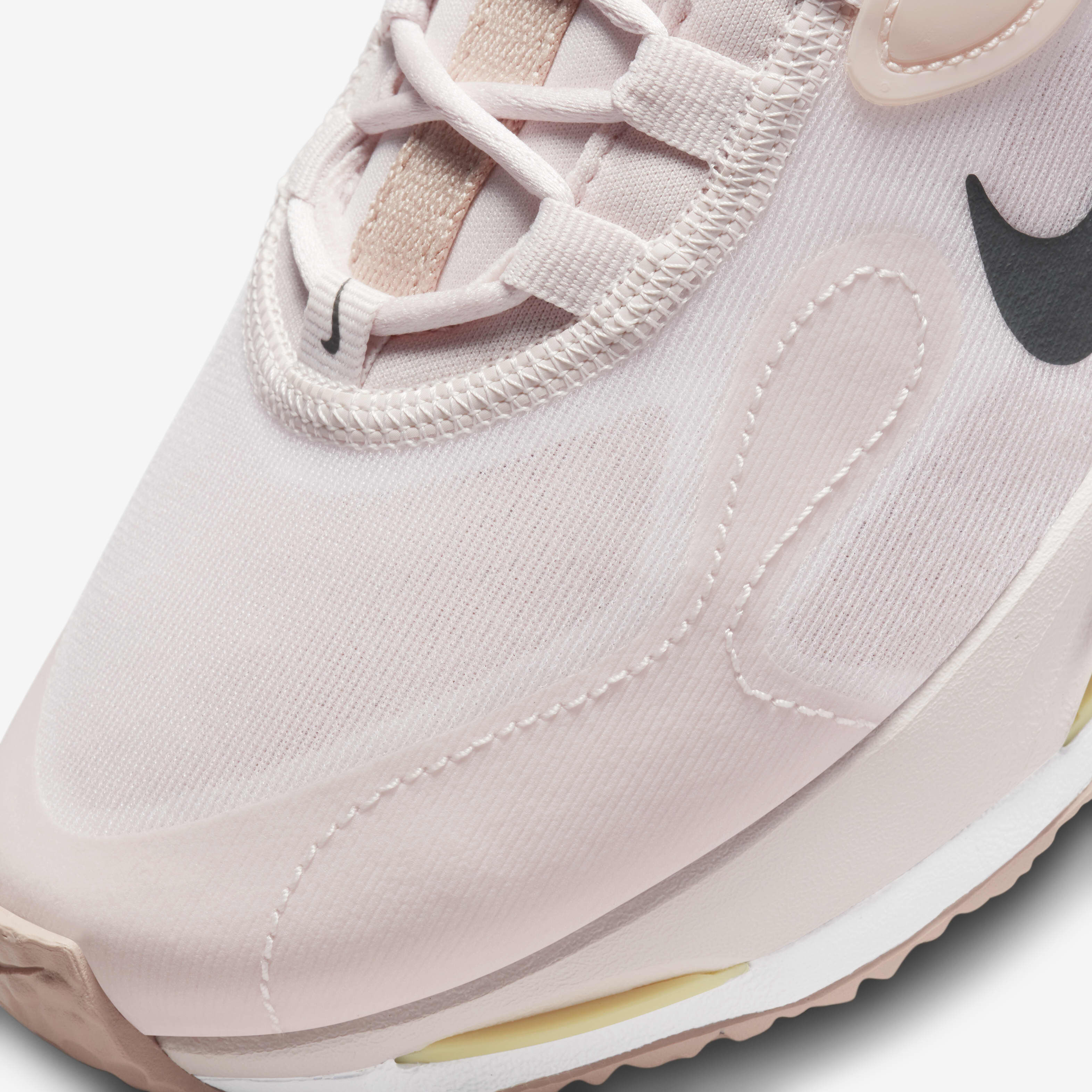 Nike Spark image number 6