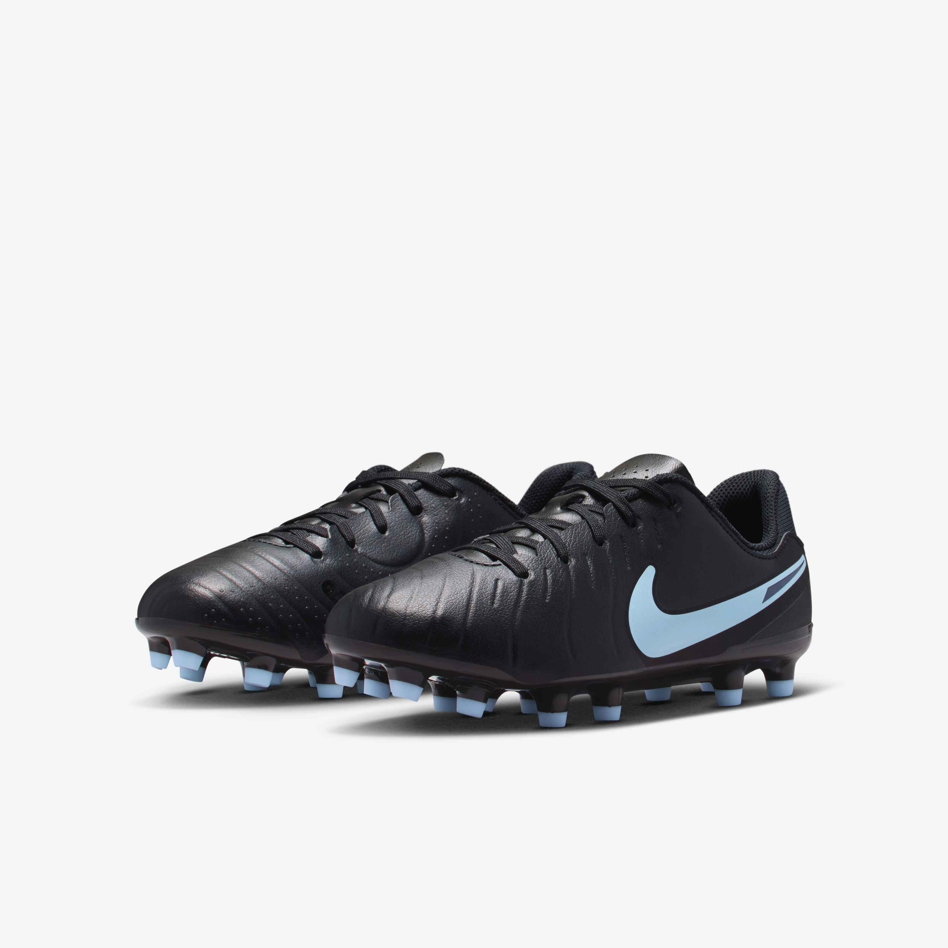Nike Jr. Tiempo Legend 10 Academy image number 4
