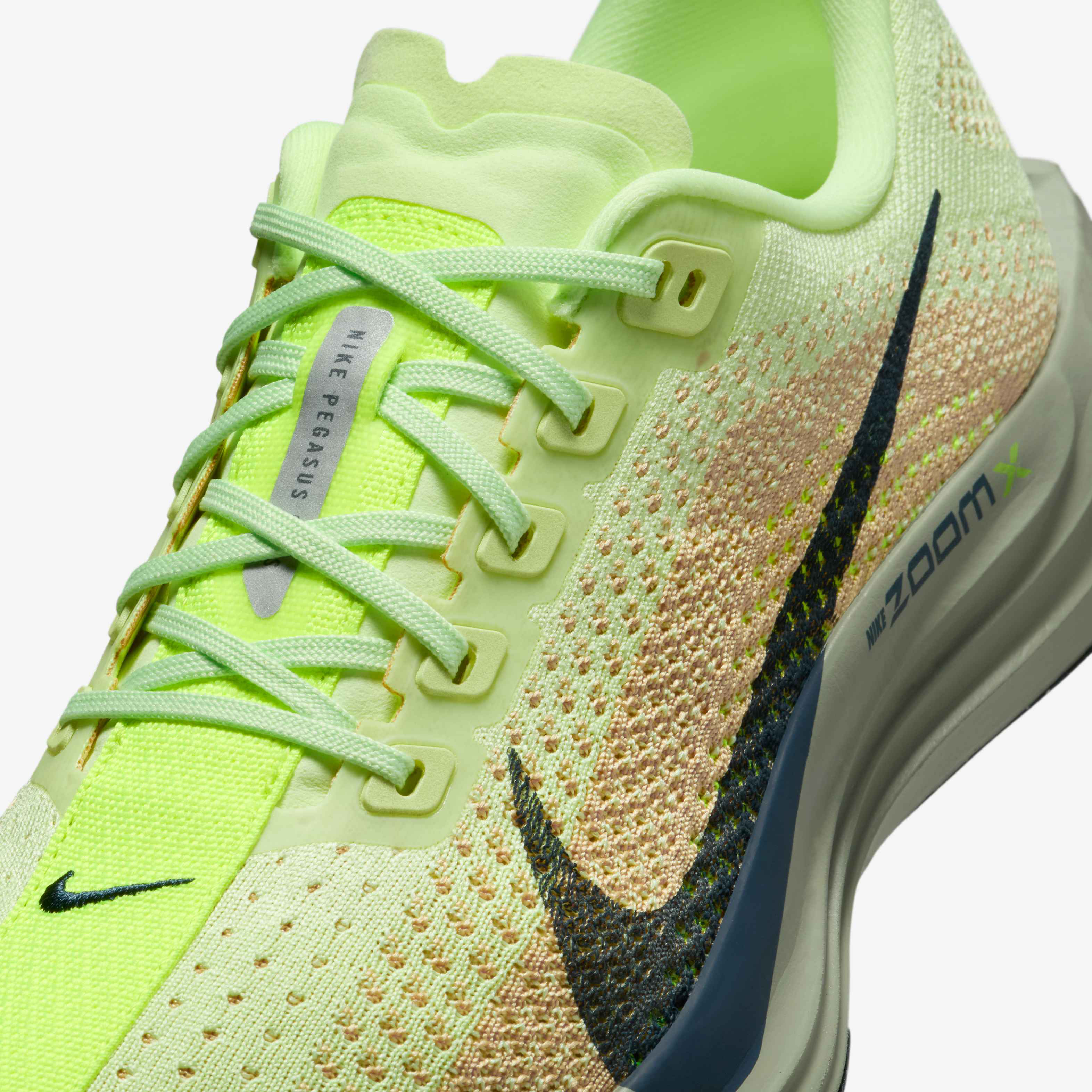 Nike Pegasus Plus image number 6