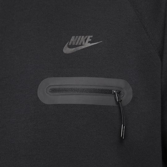 Shop Tech Fleece Lightweight Men's Long-Sleeve Top | Nike UAE